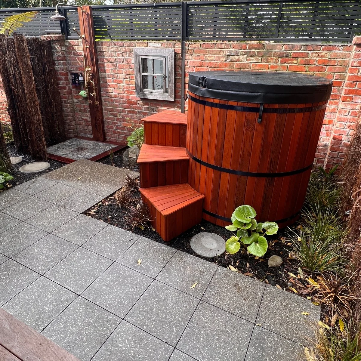 Cedar Hot Tub(1).jpg