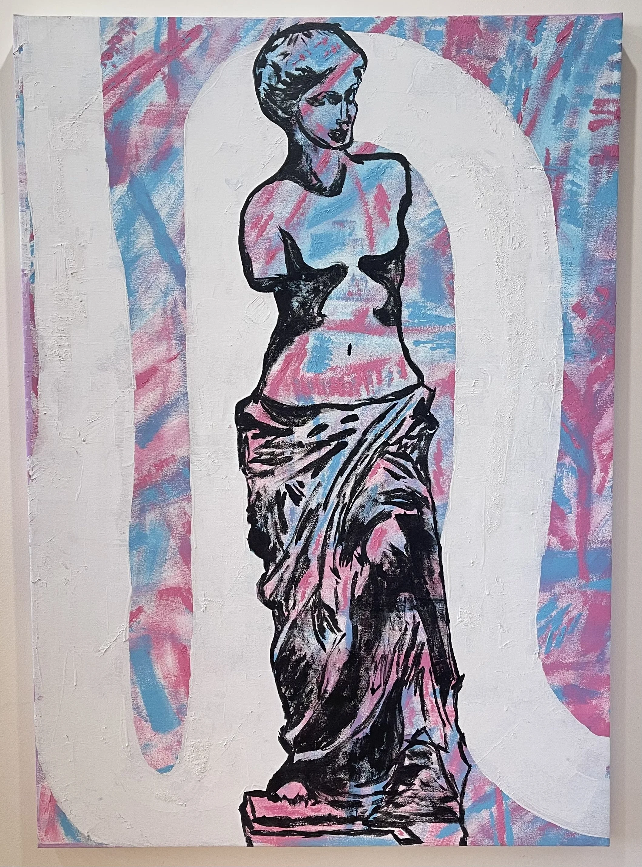 white stripe statue.jpg