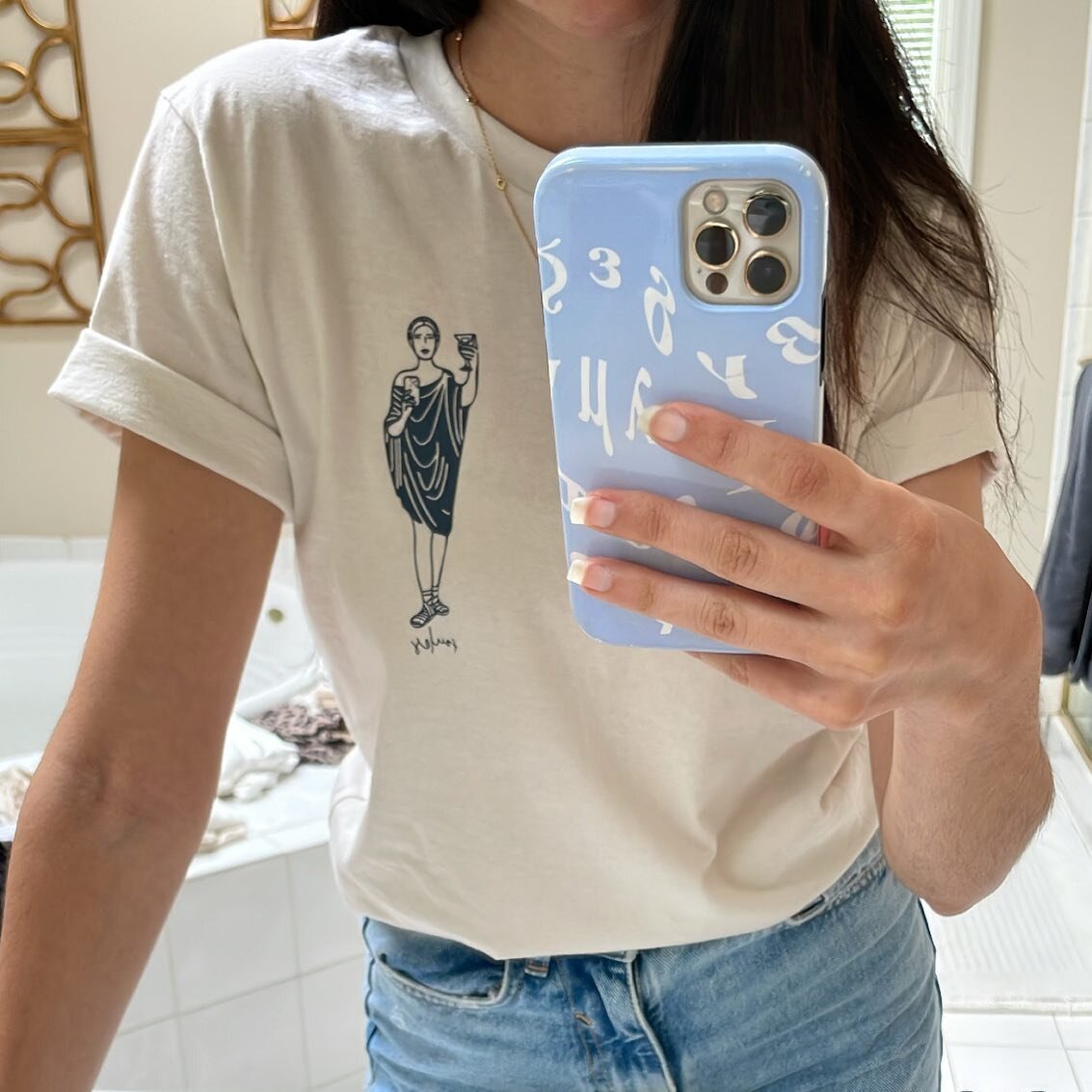 it&rsquo;s &lsquo;tini time 🤍

shop our unisex logo tee up on the site now!