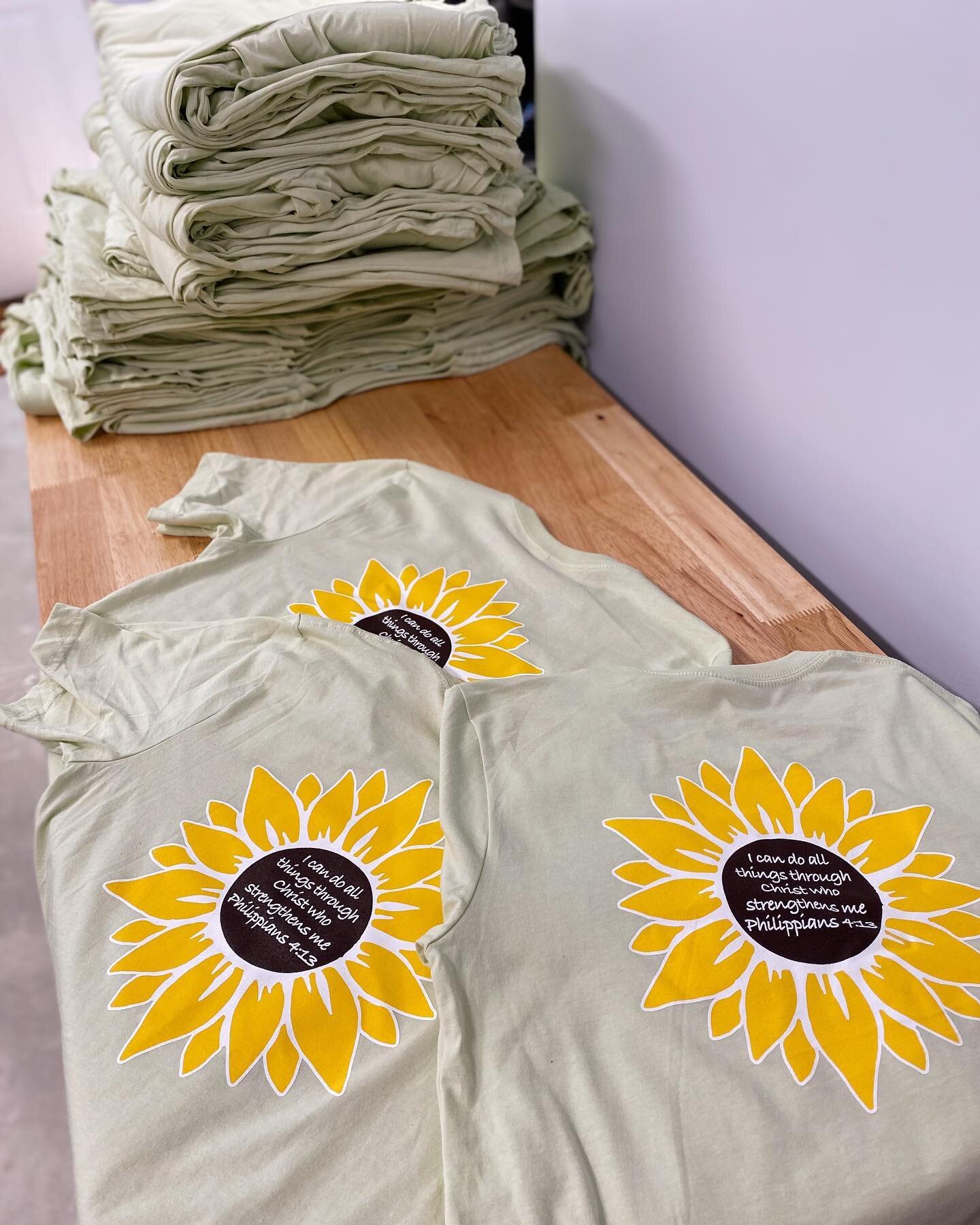 Ask us how much we love flowers 🌻 

(It&rsquo;s a lot) 

#mmpcustoms #screenprinting #customscreenprinting #screenprintdesign #customdesign #tshirtdesigns #printshop