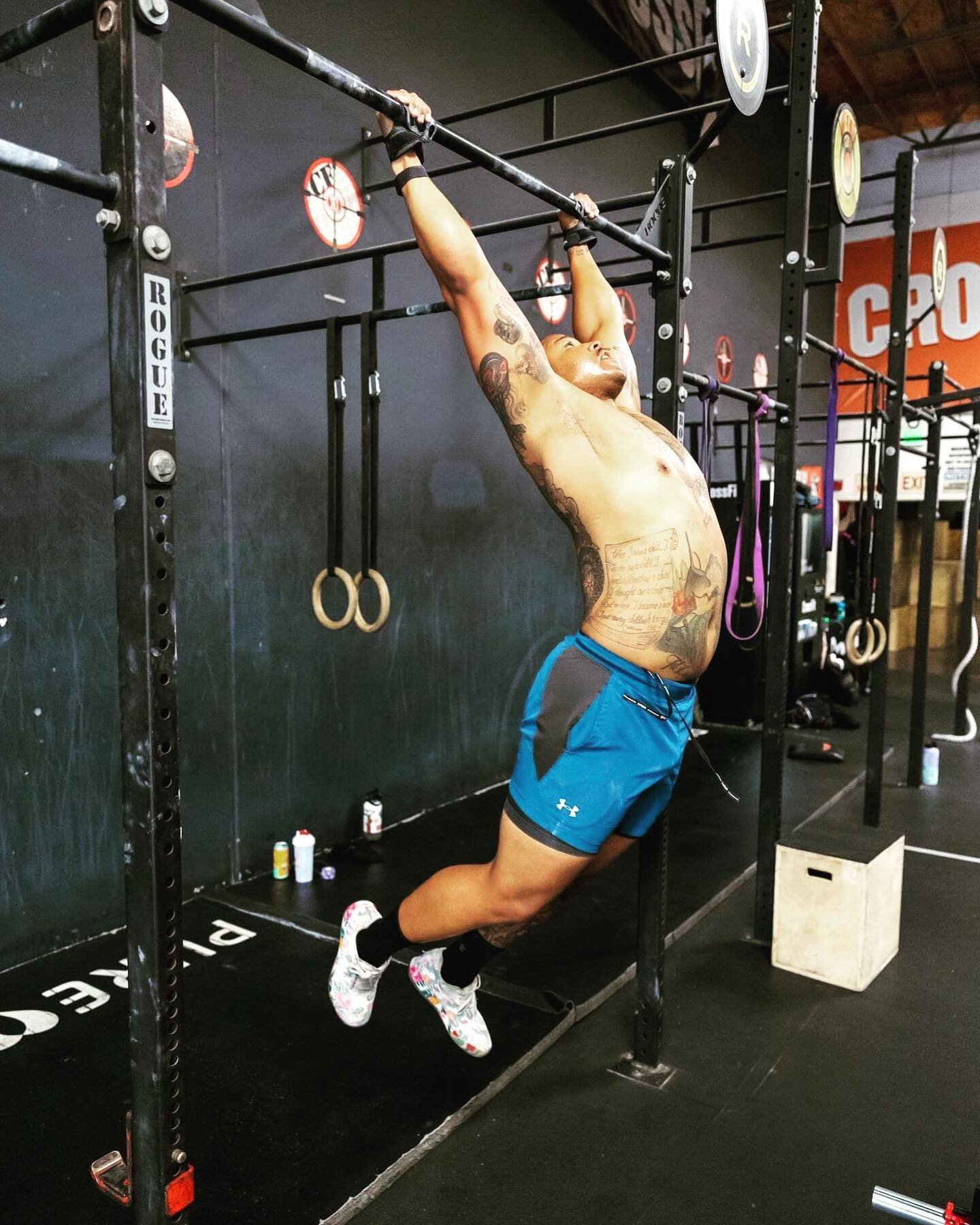 Strength:
1 Rep Max:
Hang Squat Clean

WOD:
30-20-10
Hang Power Clean 135/95
Chest to Bar

📸kevin_delfuego