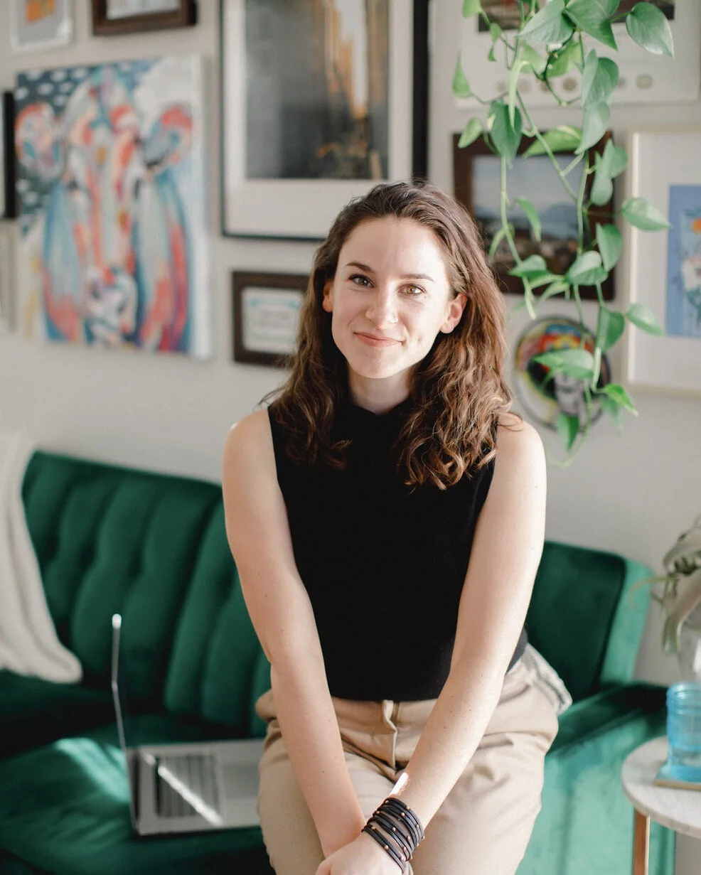 GIVEAWAY: My new site is officially launched! 🎊⠀⠀⠀⠀⠀⠀⠀⠀⠀
I'm excited to share how I approach both photographing weddings and editing them for other photographers. This site feels like me. And I'm loving the photos @juliafayphoto took for it! To cele