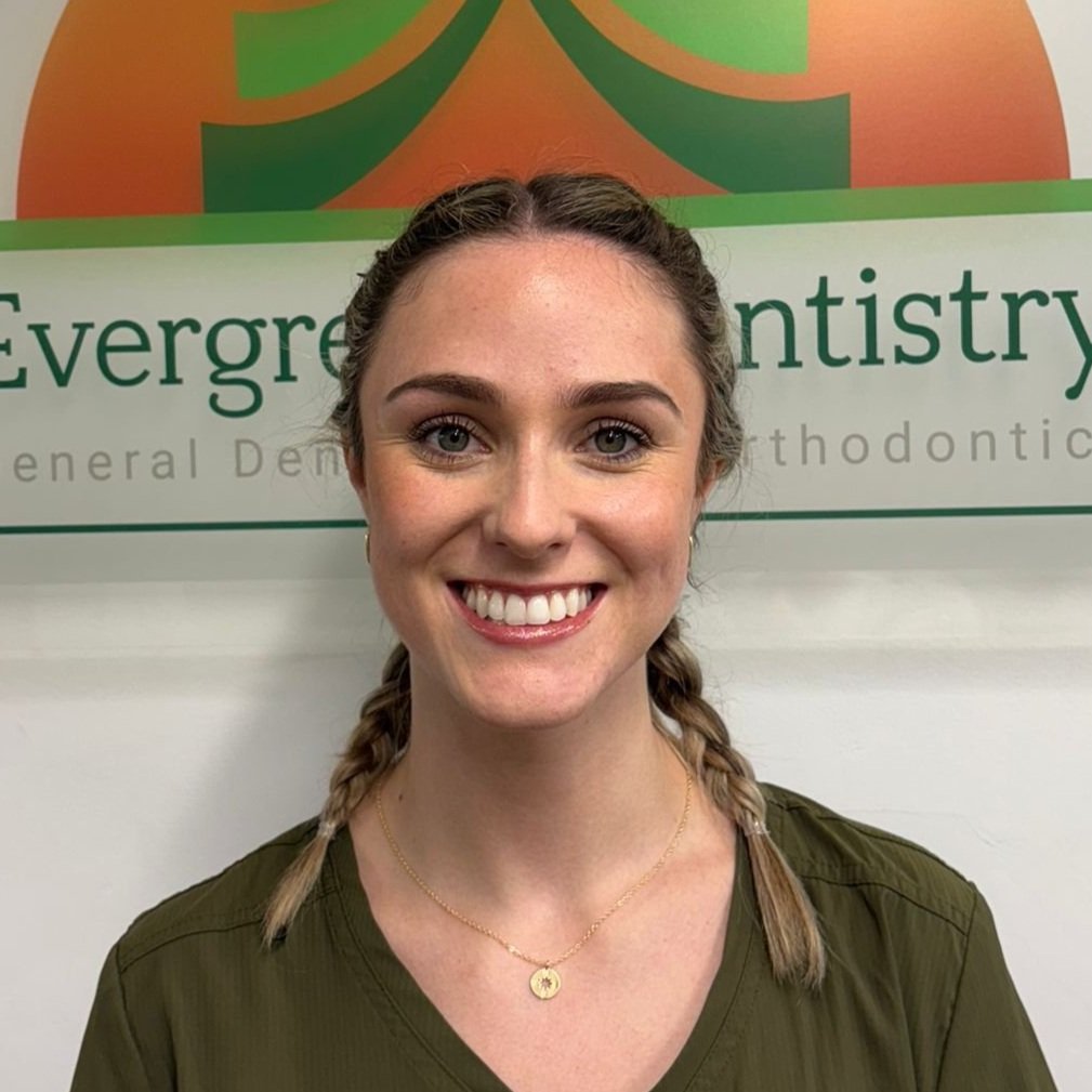 Professional Teeth Whitening in Colchester – Free Consultation with Olivia