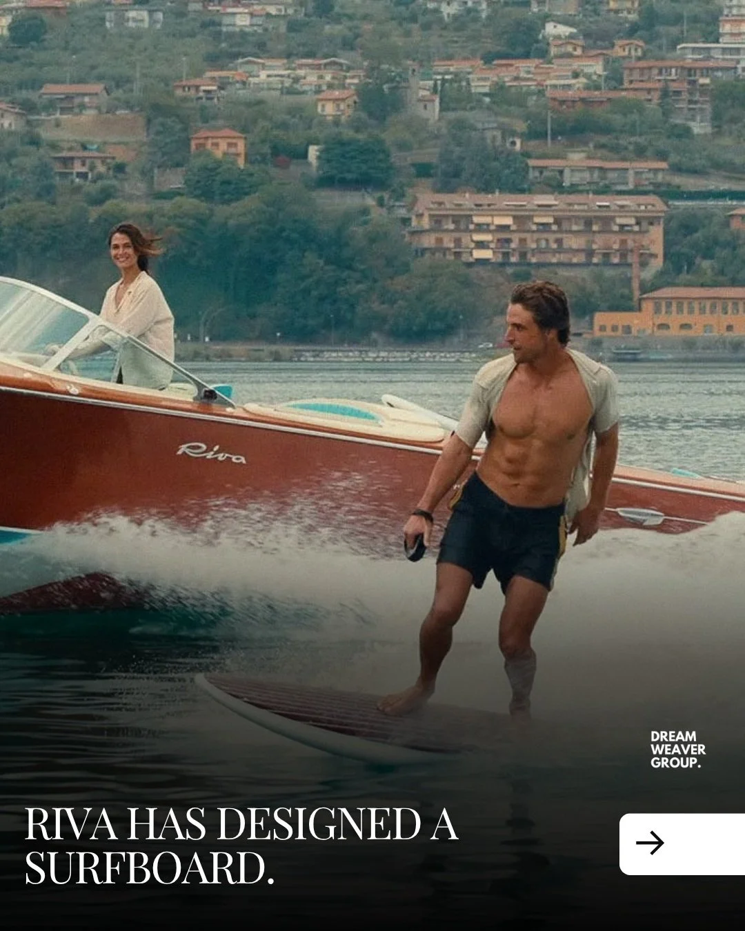 Riva a transposé son langage stylistique unique du bateau à la planche de surf.

Créée en collaboration avec LIND, cette nouvelle planche de surf électrique en édition limitée s'inspire du légendaire Riva Aquarama et est fabriquée à partir du même acajou emblématique associé à