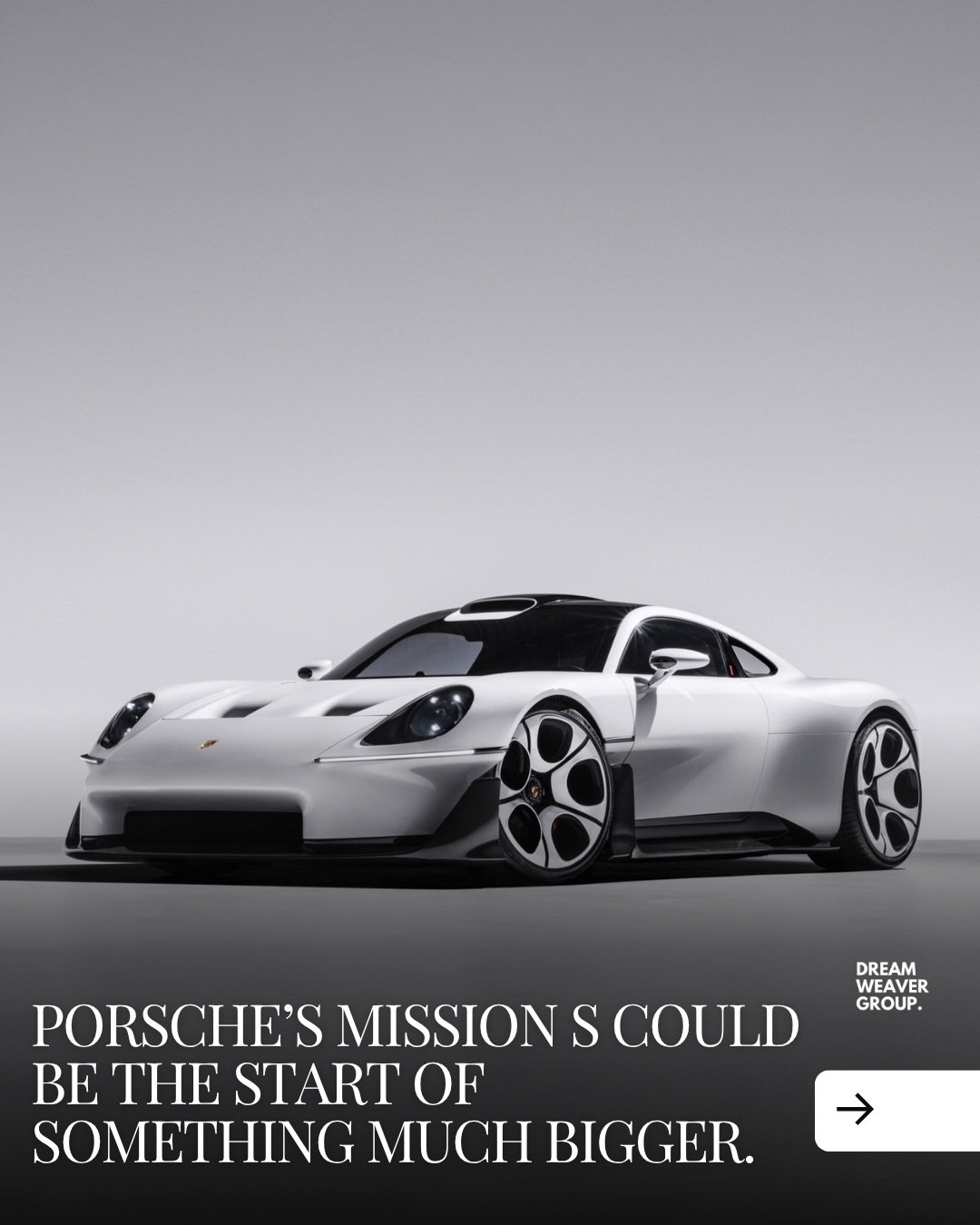 Porsche vient peut-être de nous dévoiler ce qui succédera à la 911.

La Mission S est un concept à moteur central qui donne un avant-goût d’une nouvelle gamme de modèles se situant au-dessus de celle-ci, et j’apprécie particulièrement le fait qu’elle ne cherche pas à compliquer les choses inutilement.

Boîte de vitesses manuelle. Commandes physiques. Cinq roues