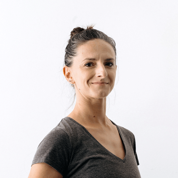a portrait of a woman