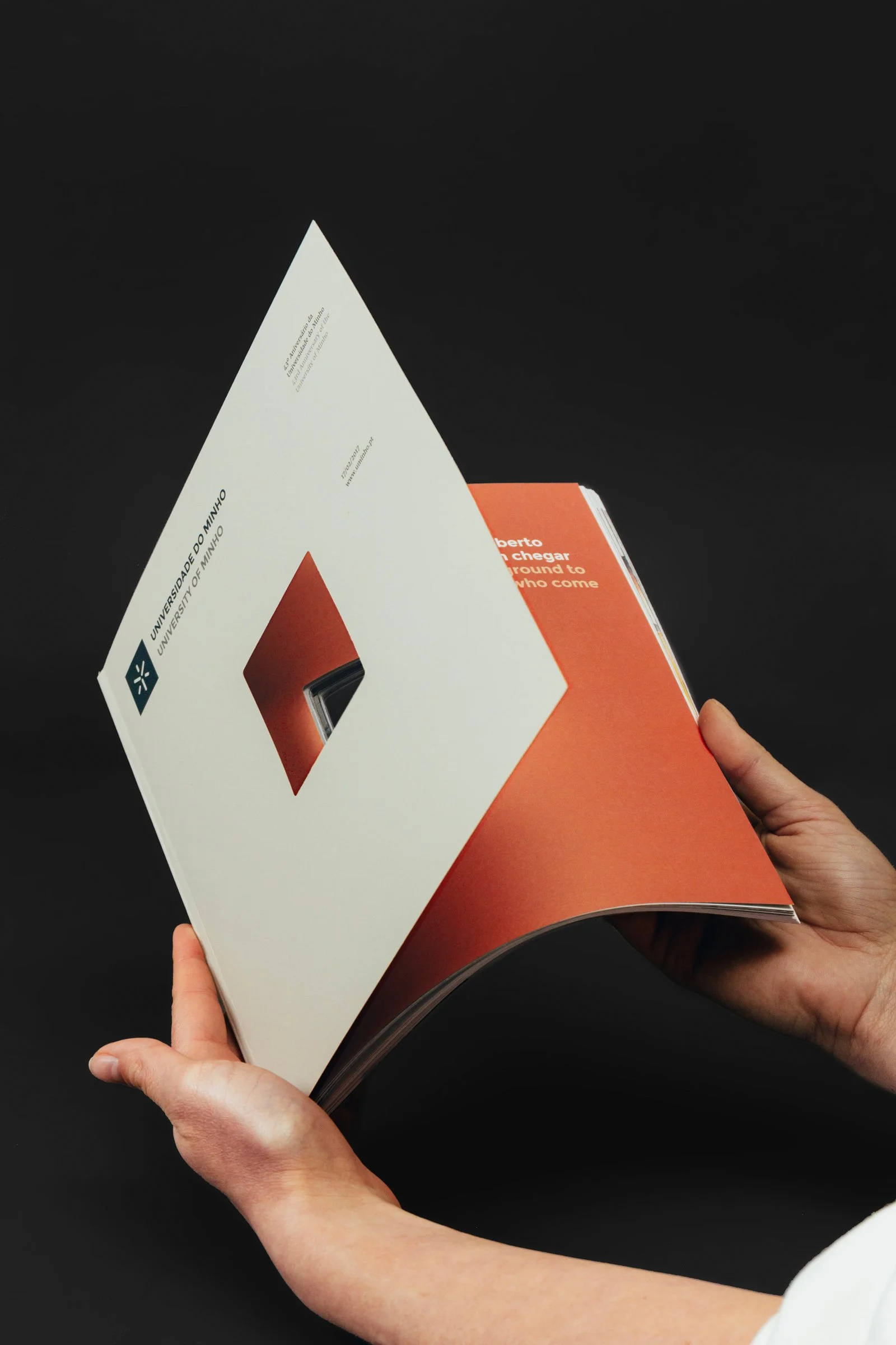 Revista_UMinho_Gen_Design_Studio_02.jpg