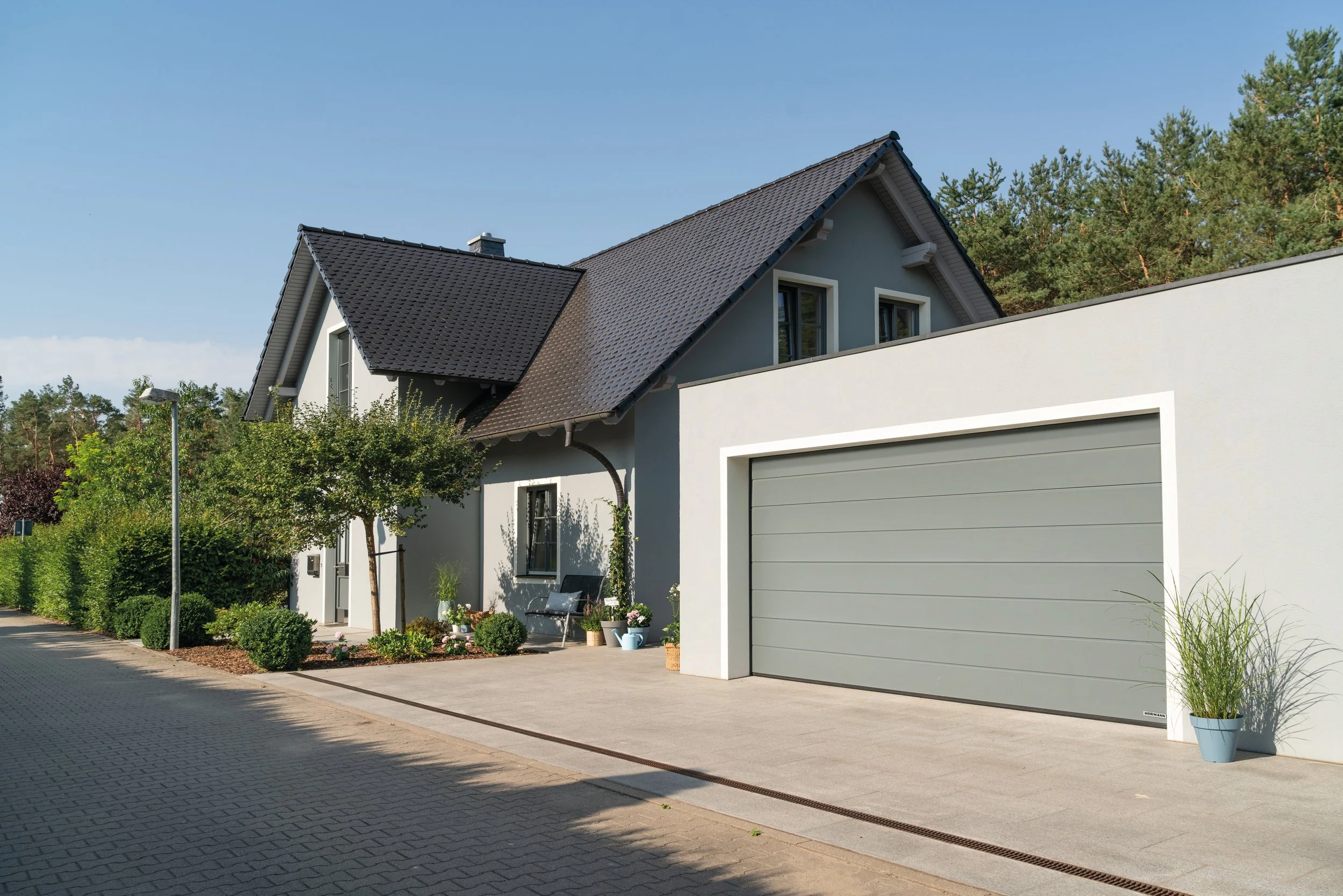 M-Sicke Woodgrain, Fenstergrau RAL 7040.jpg