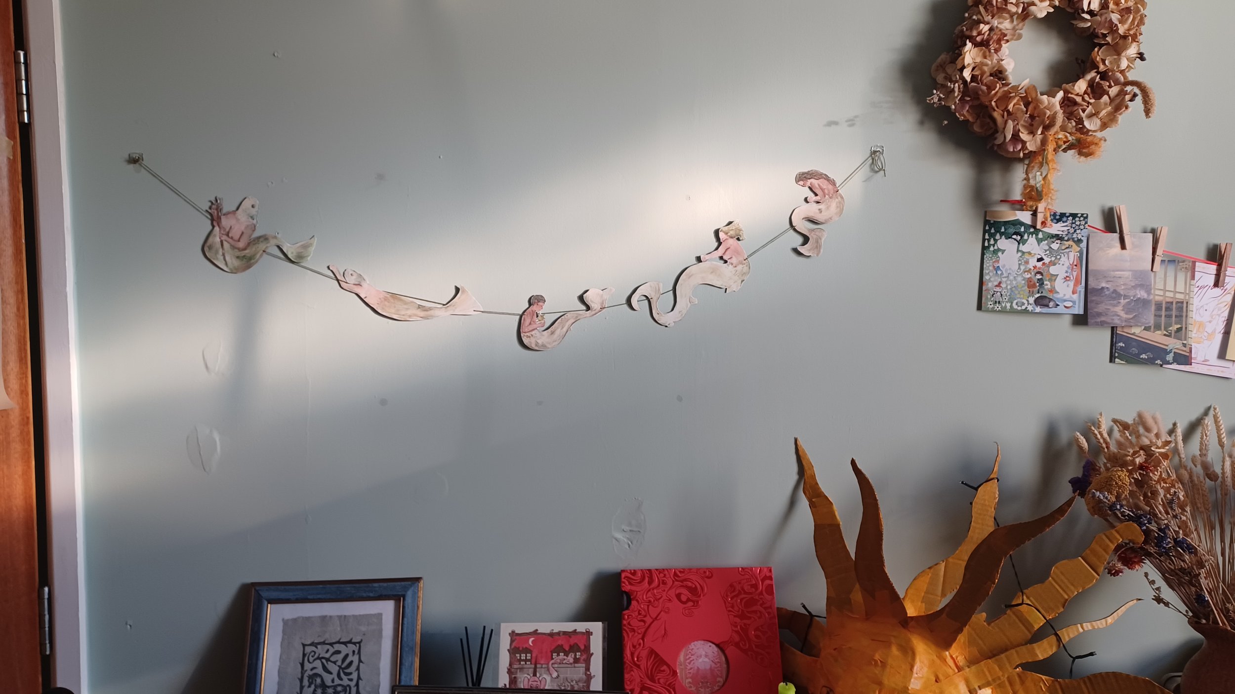 Low Tides Garland
