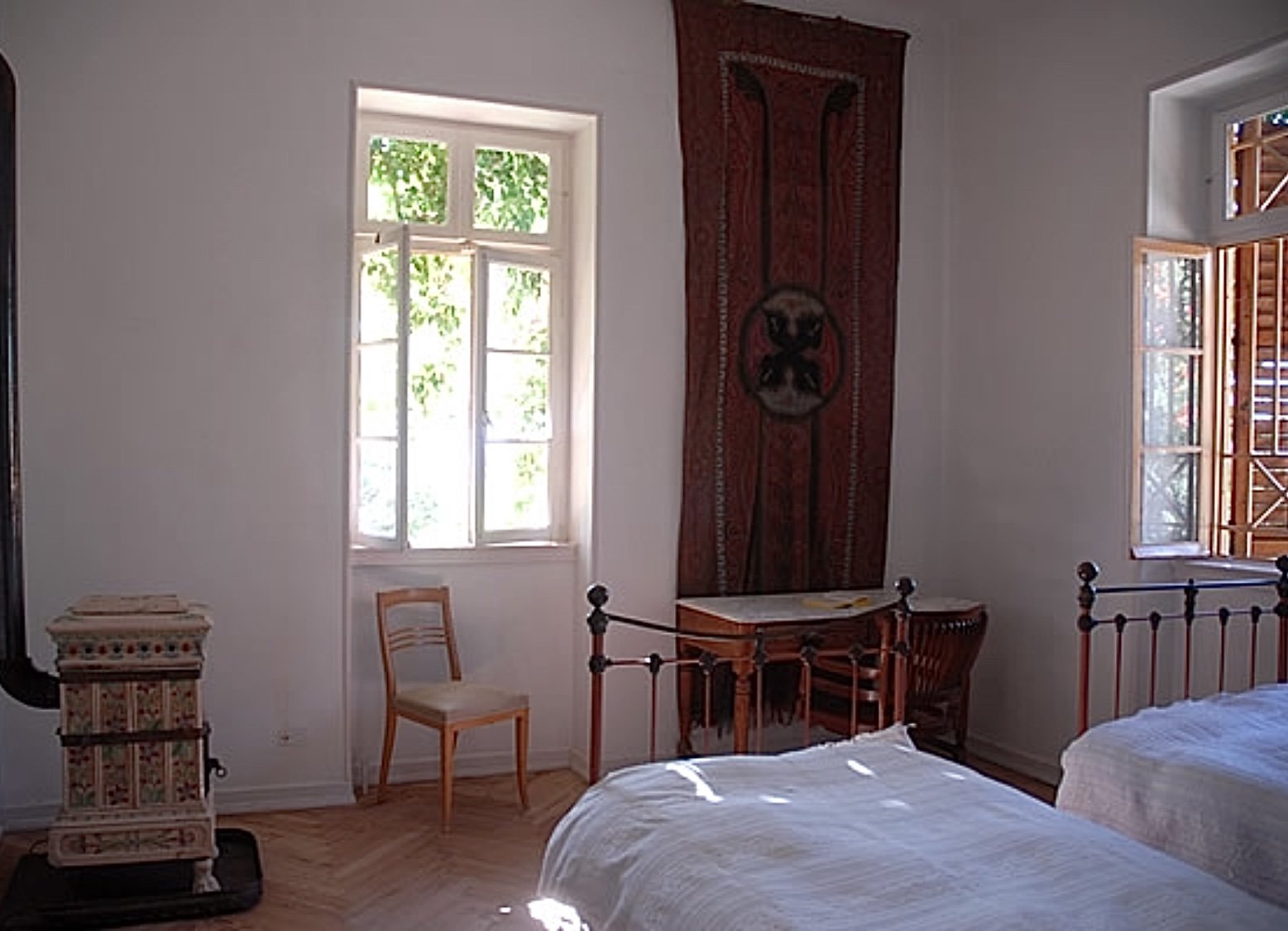 Bedroom_Warm_Light.jpg