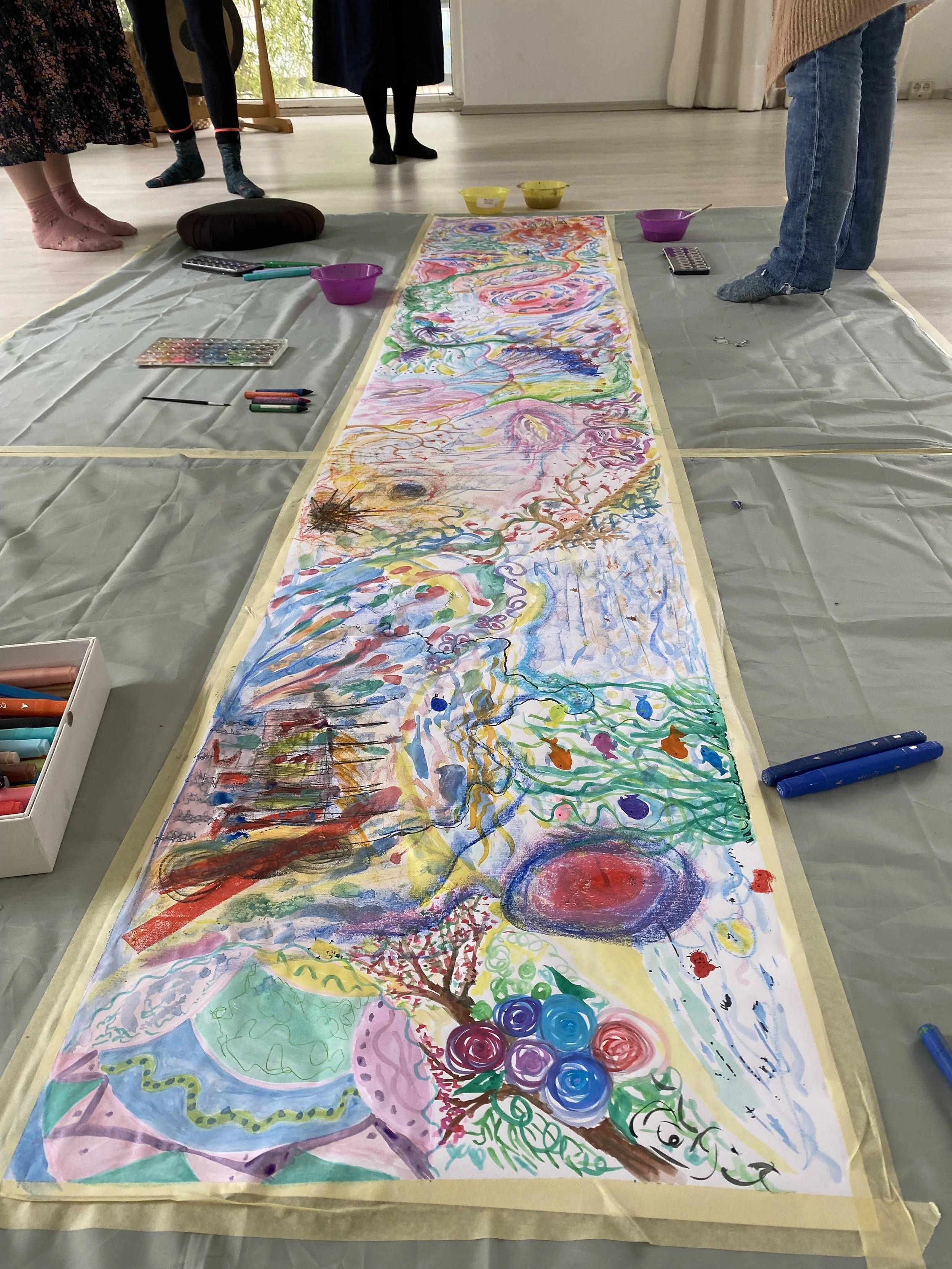 Finding Your Inner Compass: 6 Weeks Immersive Expressive Arts Group Journey 