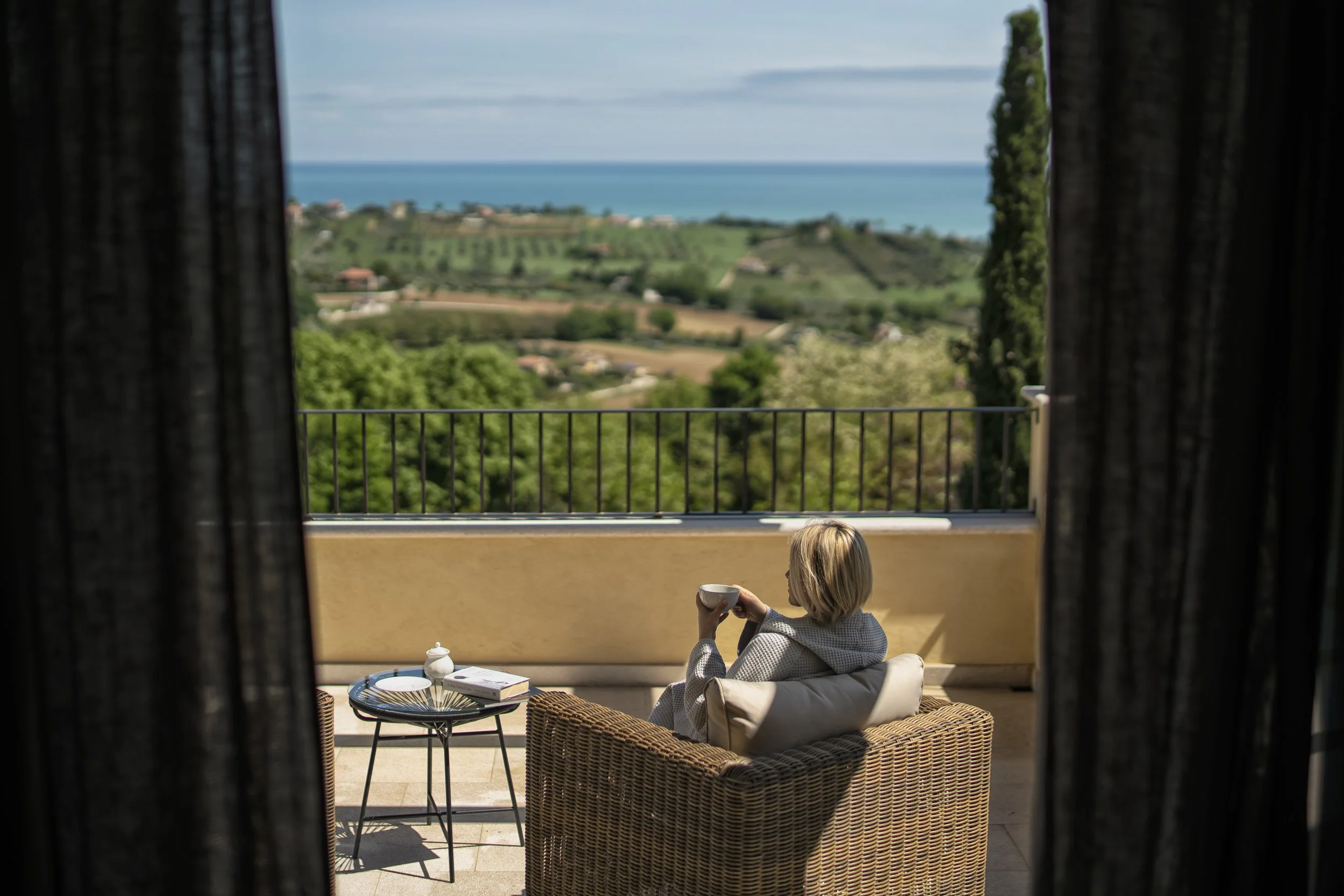 luxury italian villa yoga retreat.jpeg