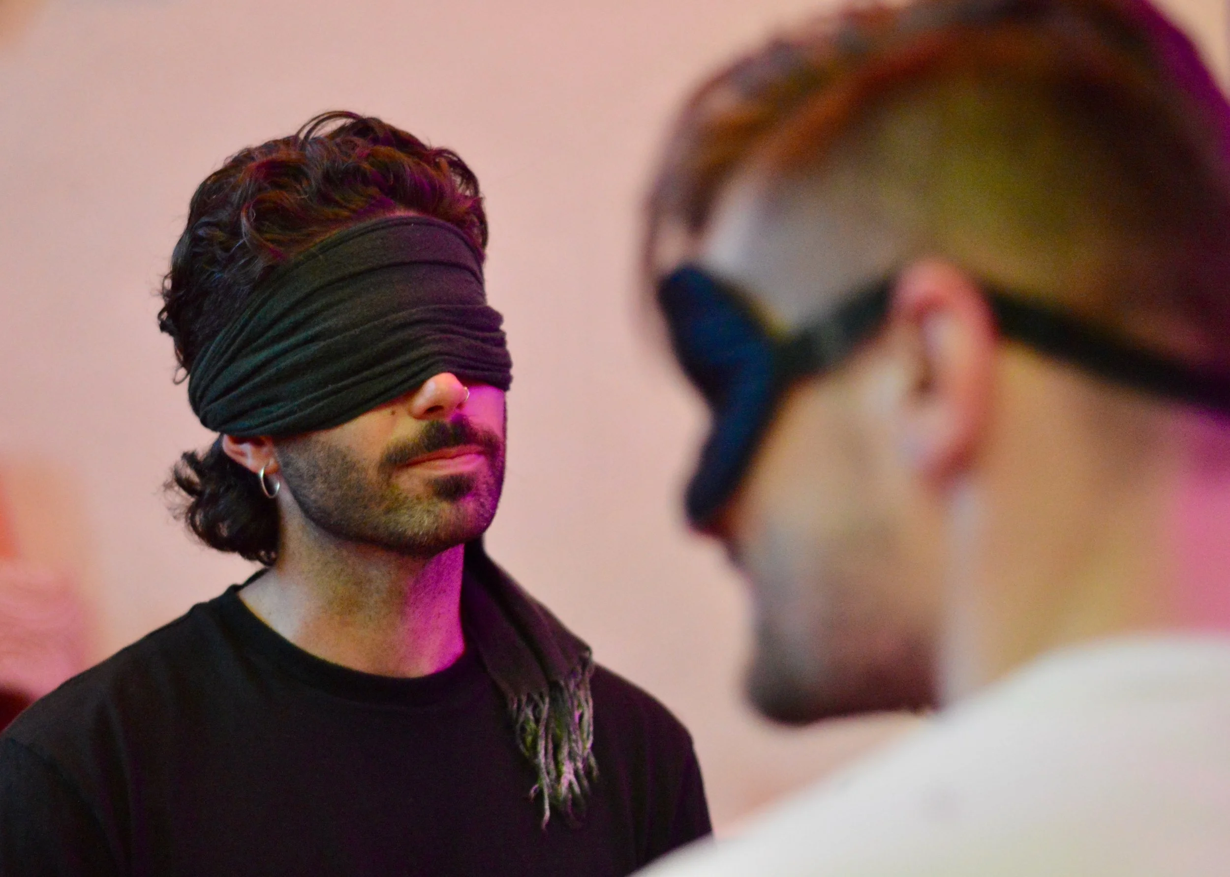 blindfolded sensual event berlin.jpeg