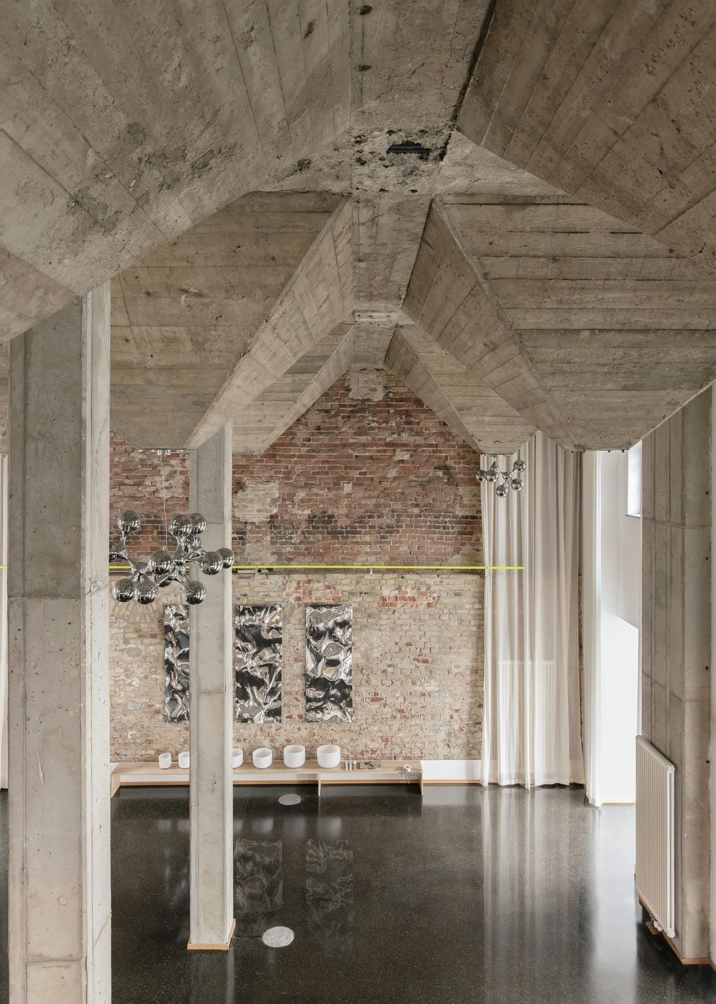 4-ShaLa-Waterfront-Berlin-photo-Jordana-Schramm-yatzer-1400x1961.jpg