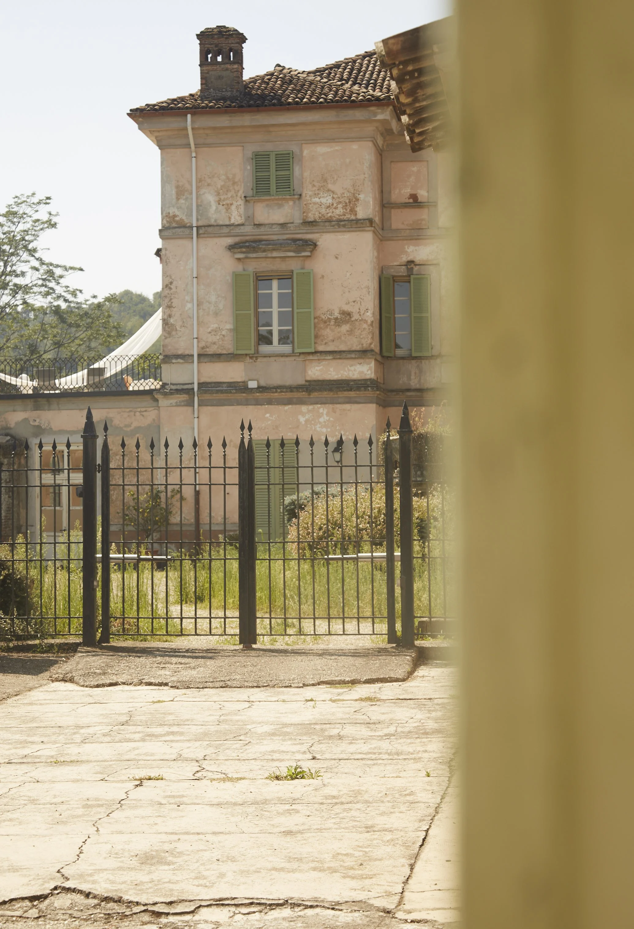 yoga retreat luxury villa italy.jpg