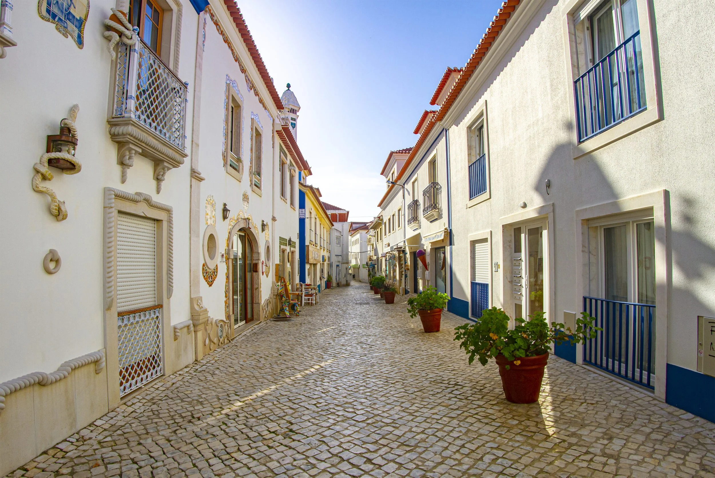 ericeira village 04.jpg