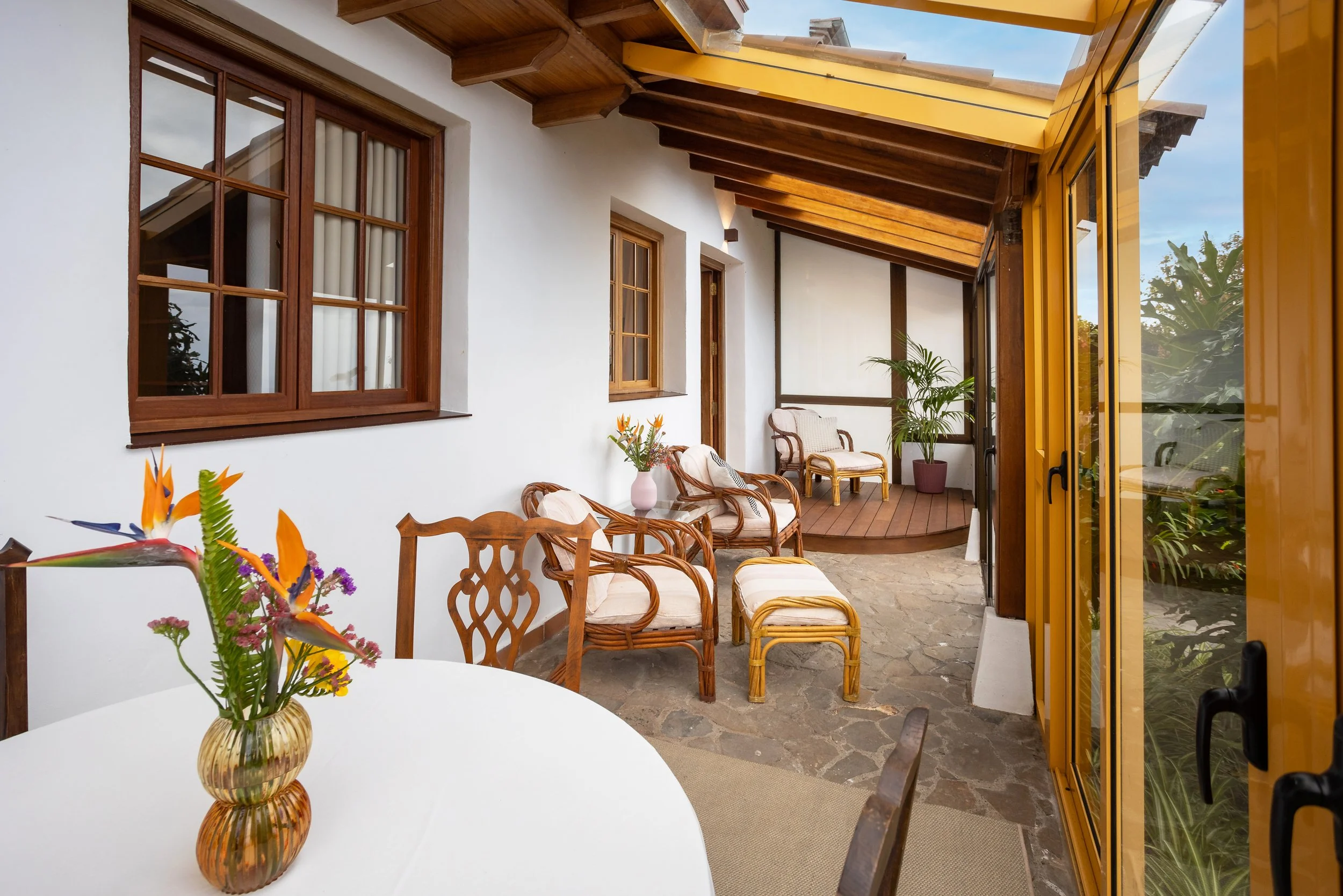 Finca_Soluna_outdoor dining retreat.jpg