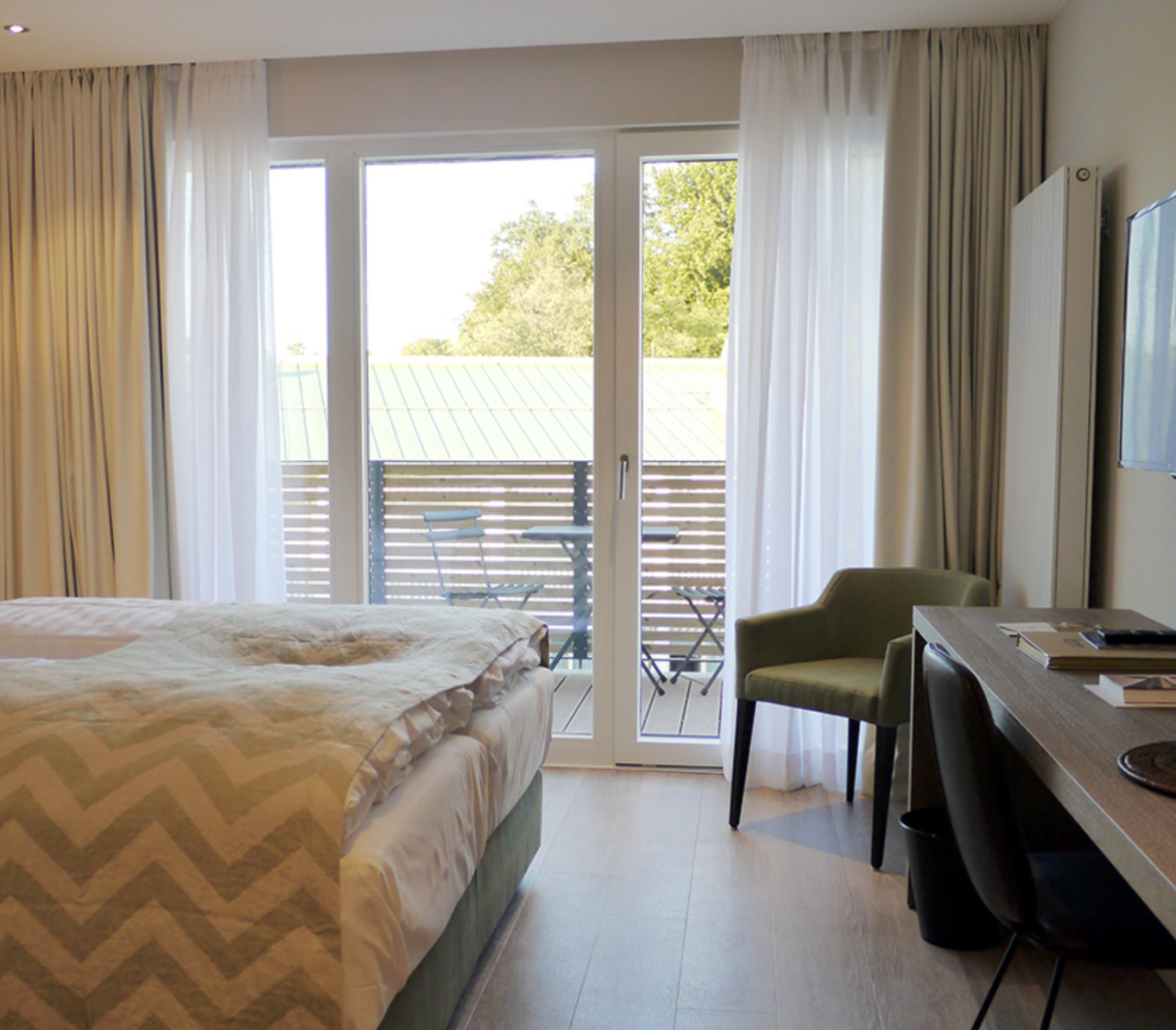 hotel retreat bavaria yoga.png