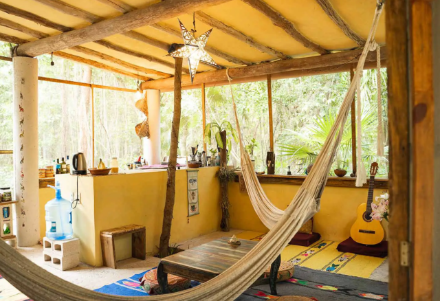 ASHTANGA+YOGA+MEXICO+RETREAT+LIVING.webp