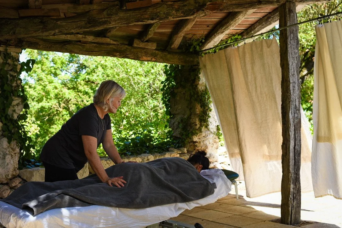 amassa bodywork france retreat.jpeg