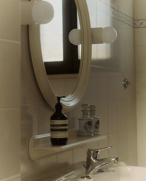 italy retreat house bathroom detail.png