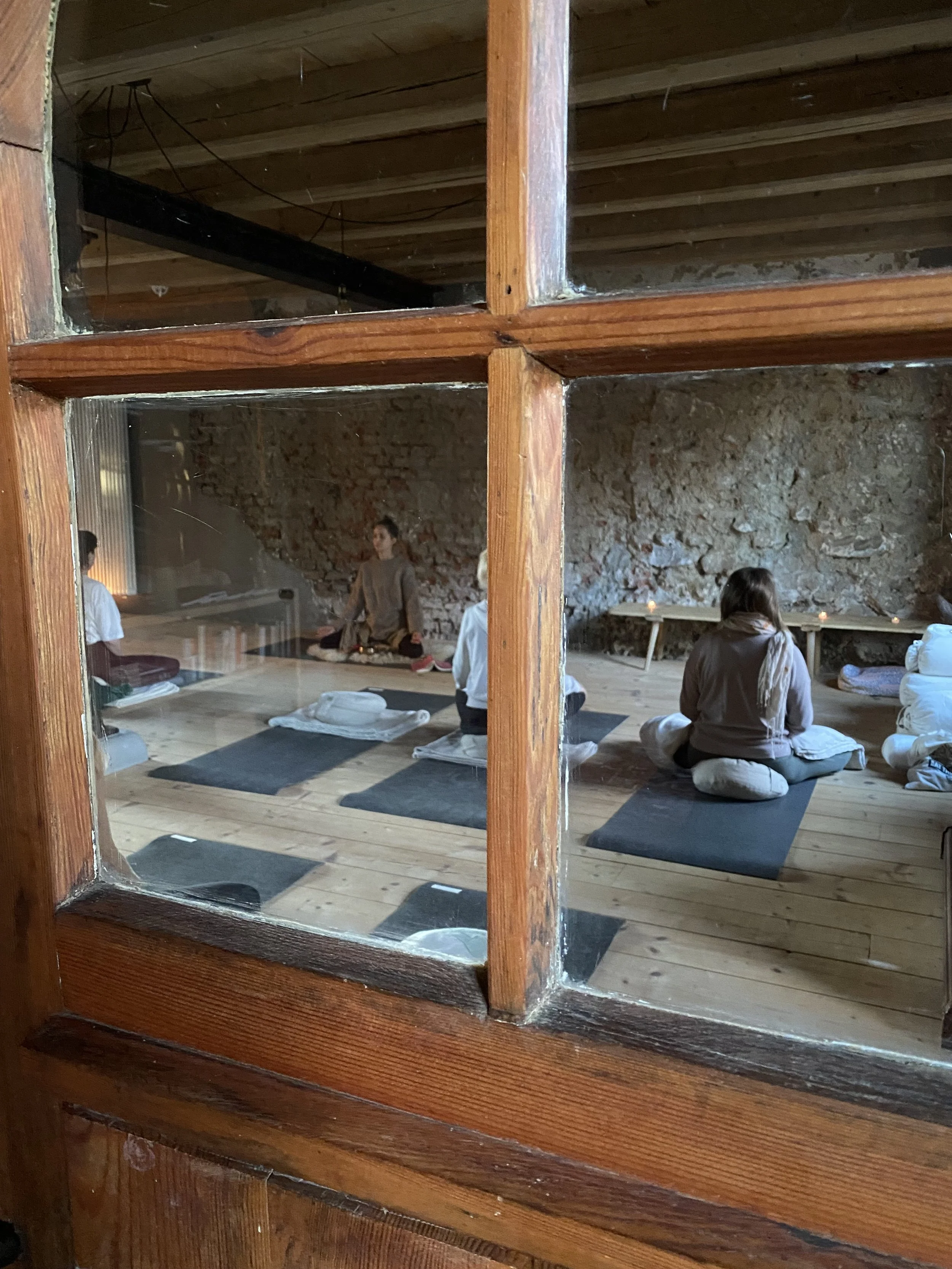 yoga community retreat winter.jpeg