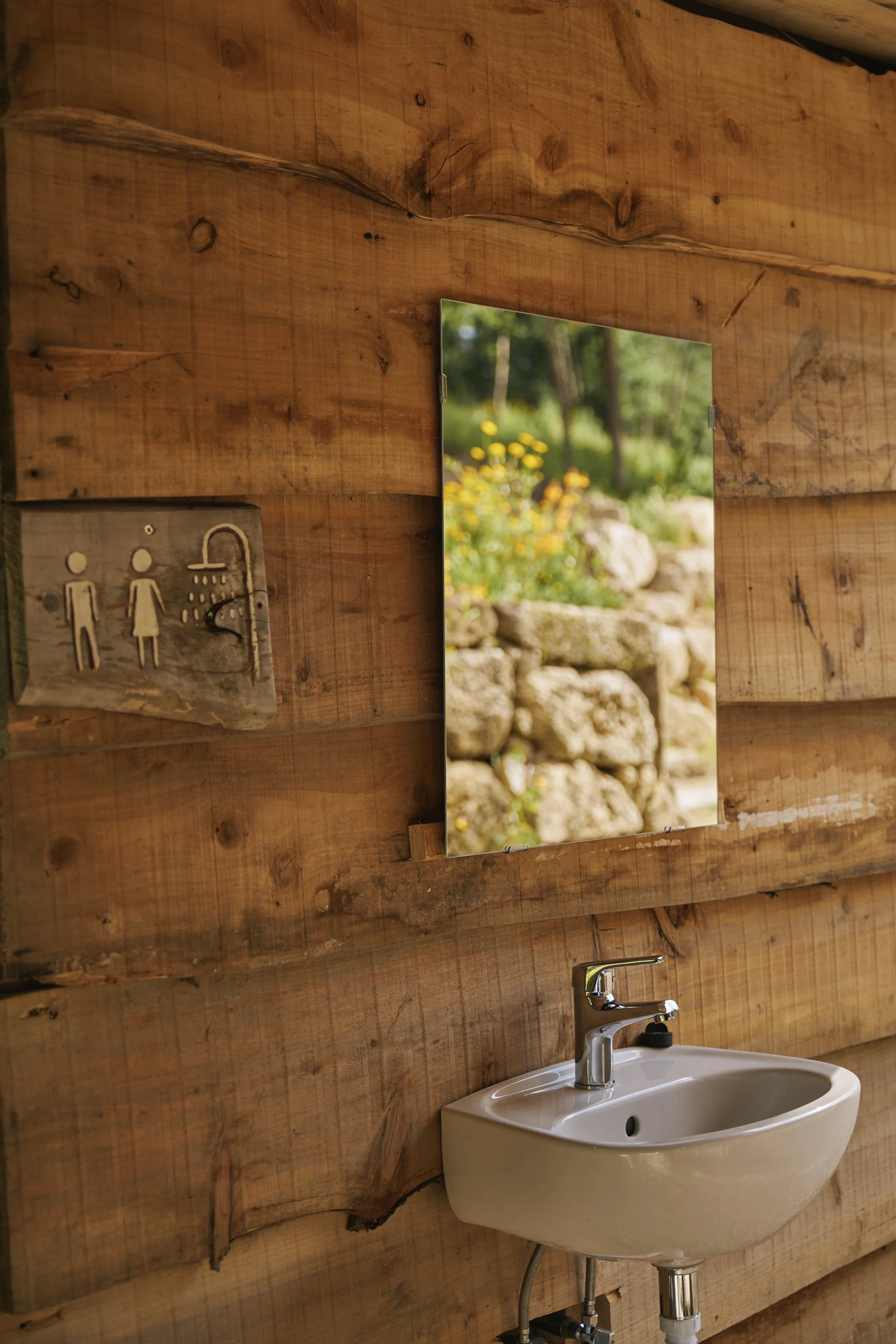 outdoor bathroom nature retreat.jpg