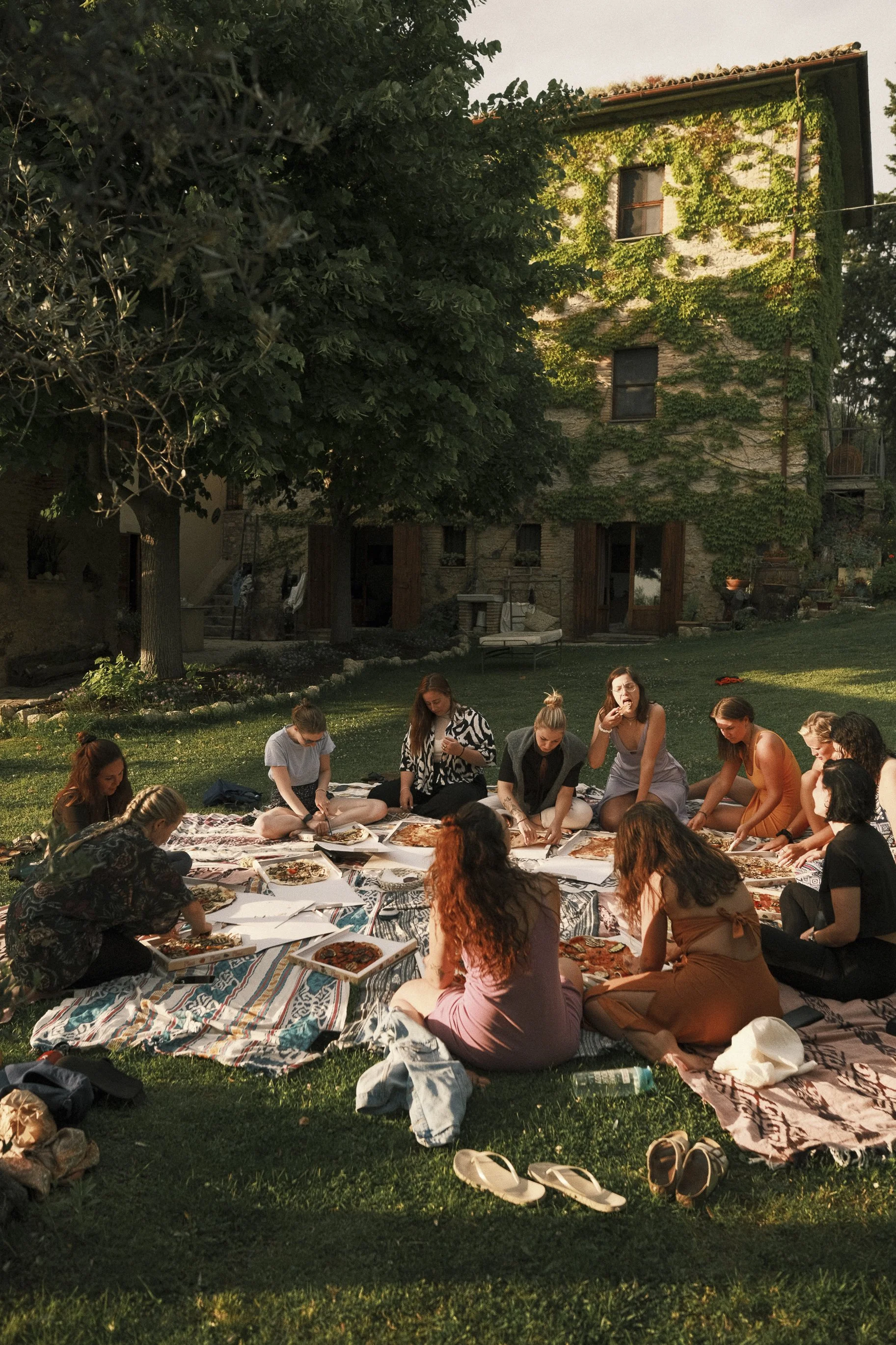 ytt ITALY berlin 300hr vinyasa.JPEG