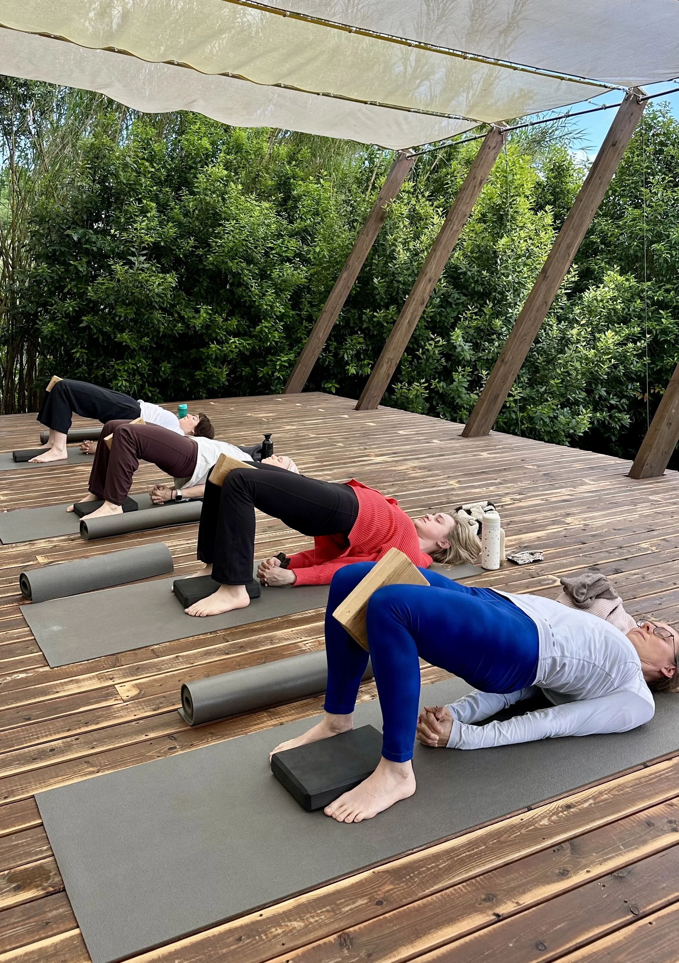 50hrs_ttc_outdoor_class.jpg