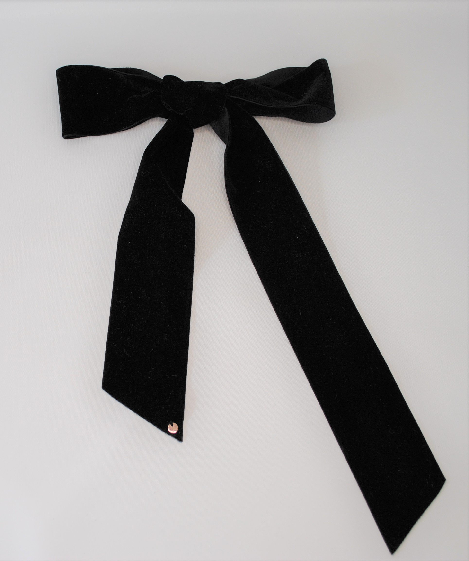 blk bow 2.jpeg