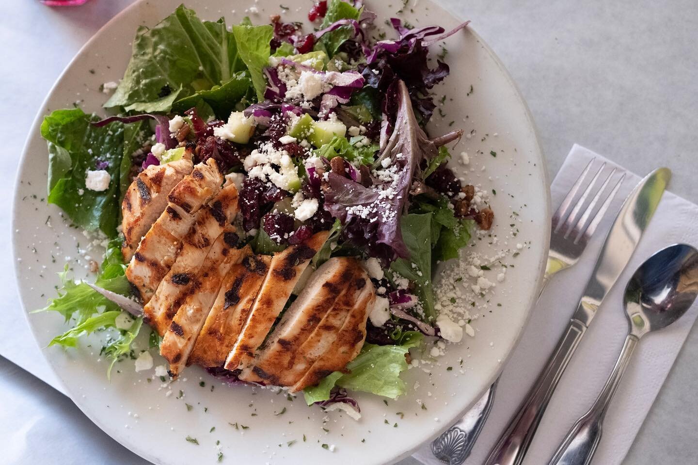 Get your week off to a great start with one of our delicious salads! 😍