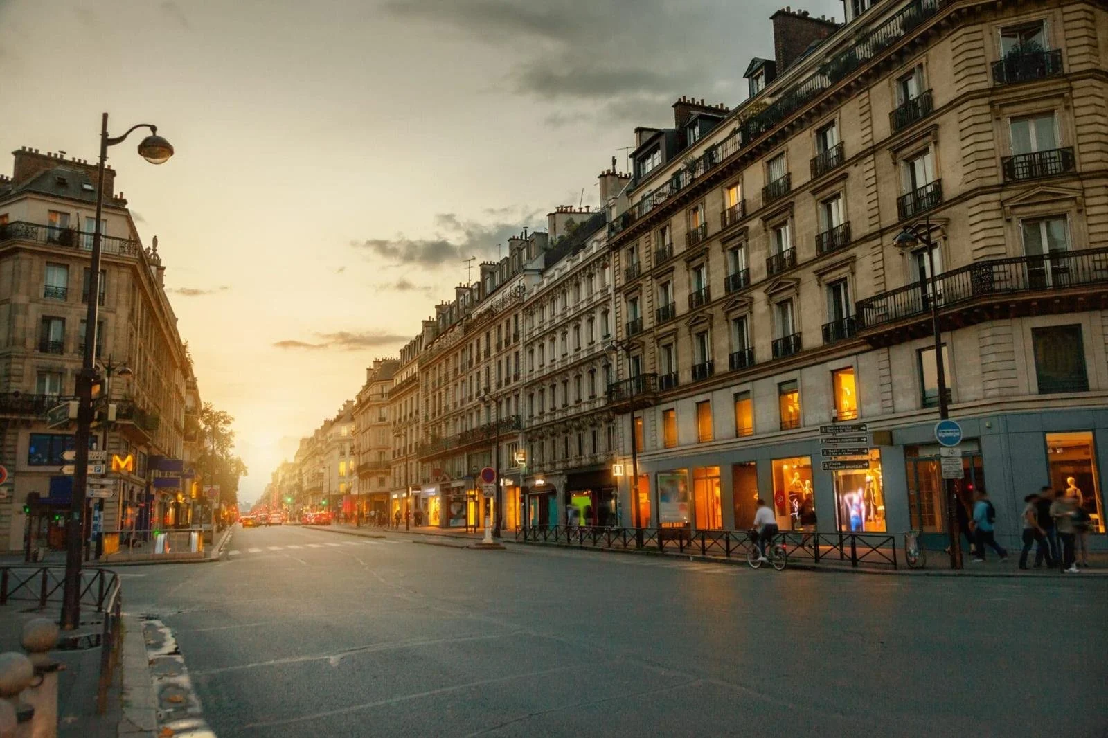 Du commerce de rue aux paradis fiscaux : quand le récit médiatique construit le coupable idéal
