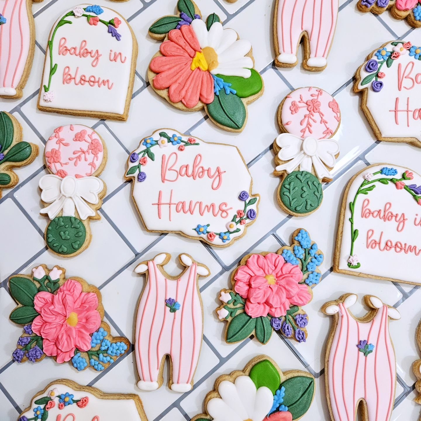 Happy Mother's Day to all the moms 🩷 
.
.
.
#babyinbloom #babyinbloomcookies #babyshowercookies #babygirlcookies #floralcookies #flowercookies #cookies #cookie #cookieart #cookiesofinstagram #cookiestagram #cookiedecorating #sugarcookiemarketing #su