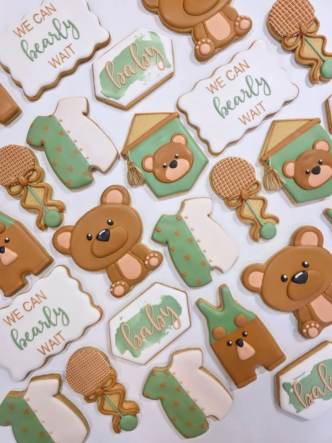 We can bearly wait! With a side of boho 🐻
.
.
.
.
#wecanbearlywaitbabyshower #wecanbearlywaitcookies #babyshowercookies #bearcookies #cookies #cookie #cookieart #cookiesofinstagram #cookiestagram #cookiedecorating #sugarcookiemarketing #sugarcookies