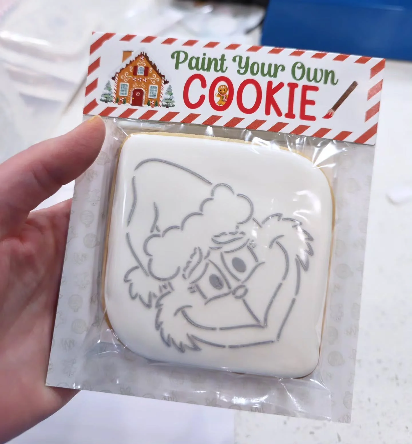 @inglewoodnightmarketyyc tomorrow night and @littlemodernmarket on Saturday with these adorable Grinch PYO cookies!
.
.
.
#yycchristmasmarket #pyocookies #christmascookies #cookies #cookie #cookieart #cookiesofinstagram #cookiestagram #cookiedecorati