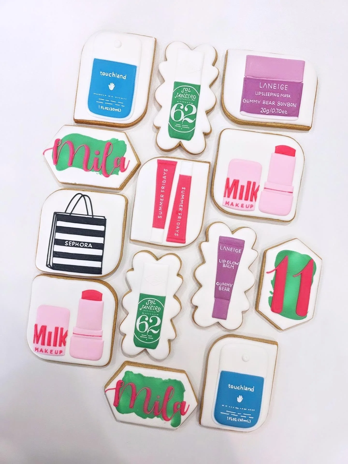 Sephora haul cookiefied 💄
.
.
.
#sephorahaul #makeupcookies #sephoracookies #yyccookies #cochranecookies