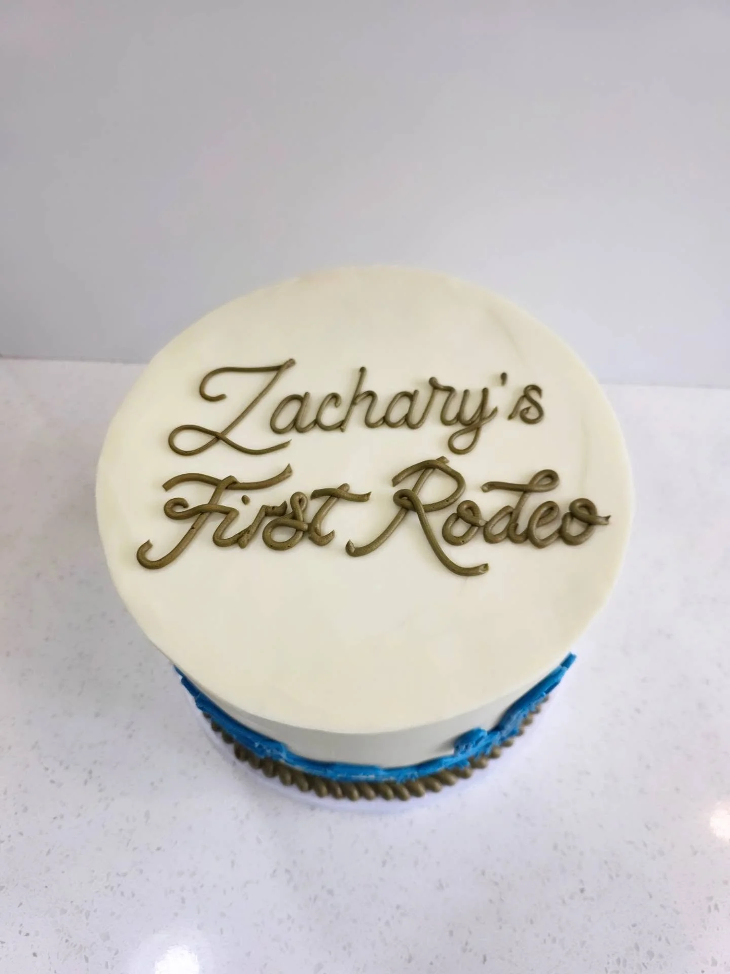 First Rodeo Cake ➰️🐴
.
.
.
#firstrodeocake #birthdaycake #firstbirthdaycake #yyccakes #cochranecakes