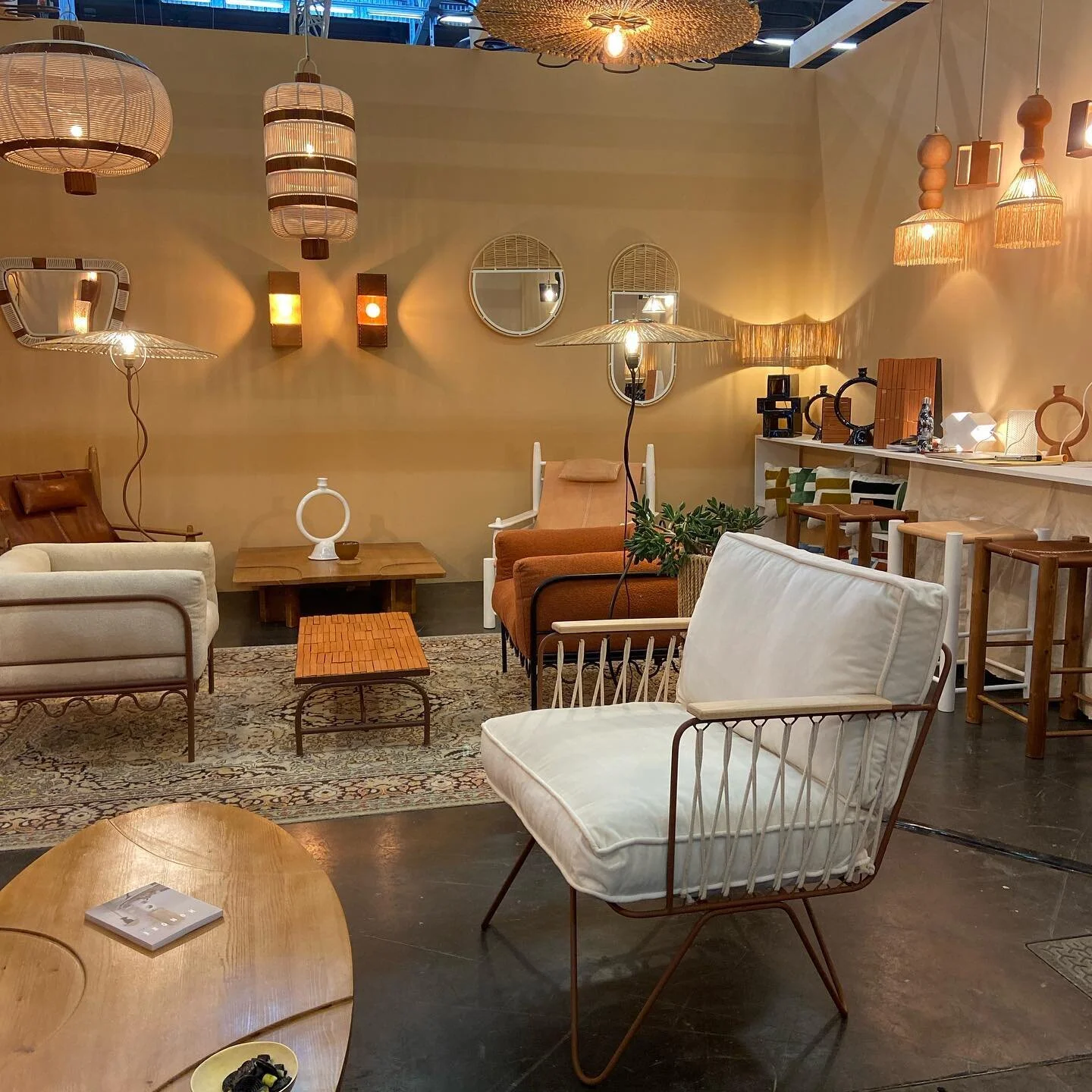 &bull;&bull;&bull; MAISON &amp; OBJET 21&rsquo; &bull;&bull;&bull;

Ce fut une premi&egrave;re pour moi sur le salon @maisonetobjet. De belles d&eacute;couvertes, des sc&eacute;nographies &eacute;tonnantes, et surtout une tendance qui met en lumi&egr