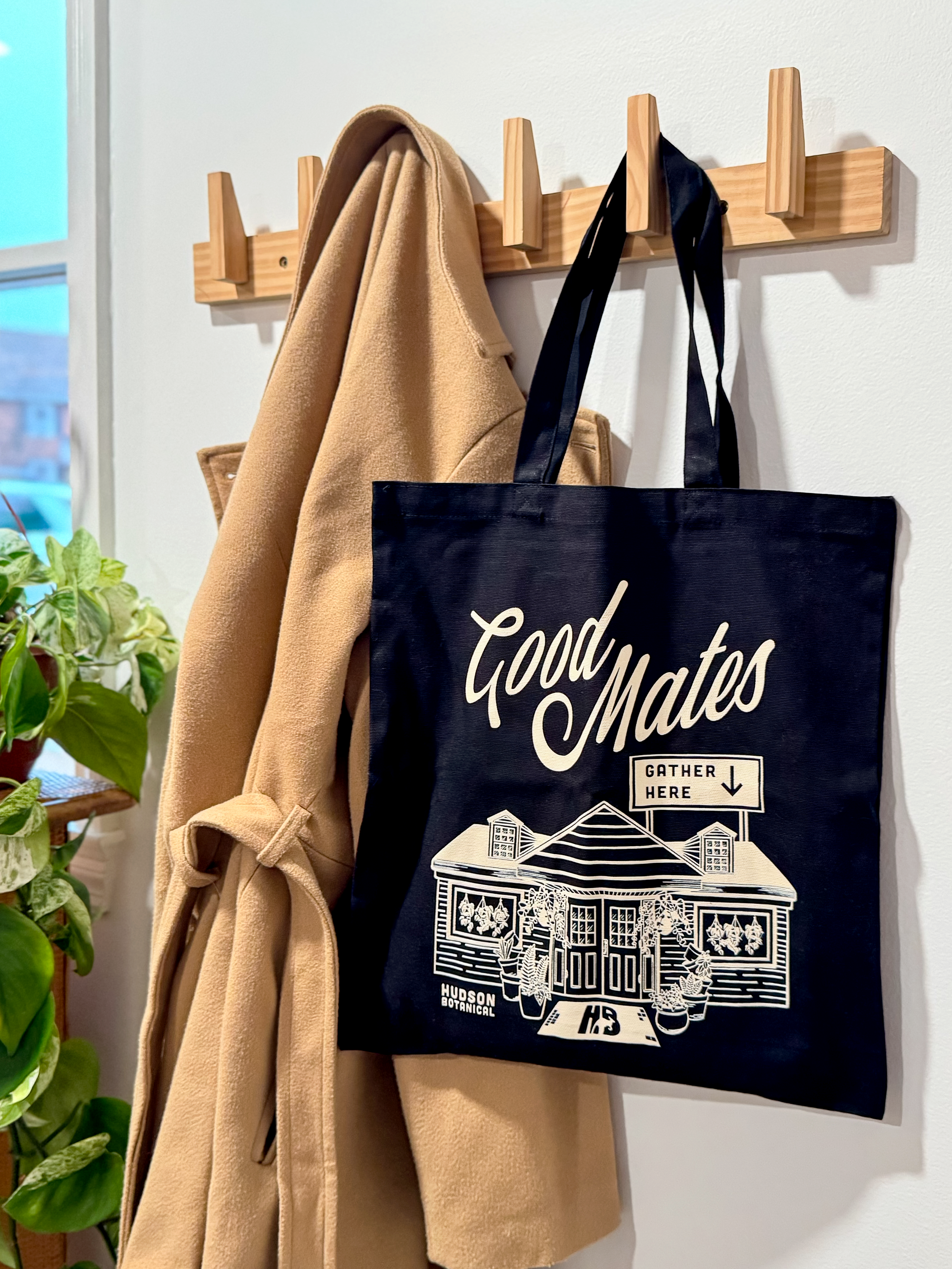 Black-Tote-Hanging-Hudson-Botanical.png