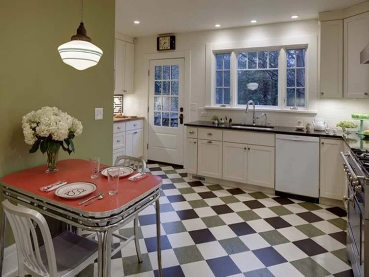 Happy Retro Kitchen, Montclair