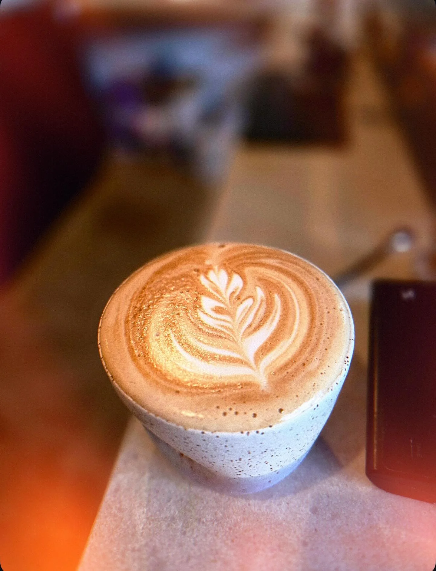 We are excited to announce our coffee program is expanding right here in Peoplestown! 

@feelgoodsatlanta will open each morning with full espresso service, free WiFi, and tasty morning treats at @terminalsouthatl! 

Imagine- getting your office work