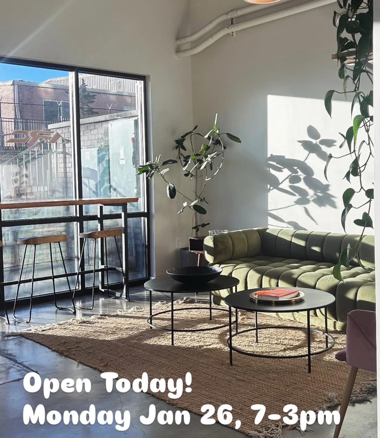 Morning neighbors! Shop is open and serving our full menu. 7am-3pm

See ya soon!