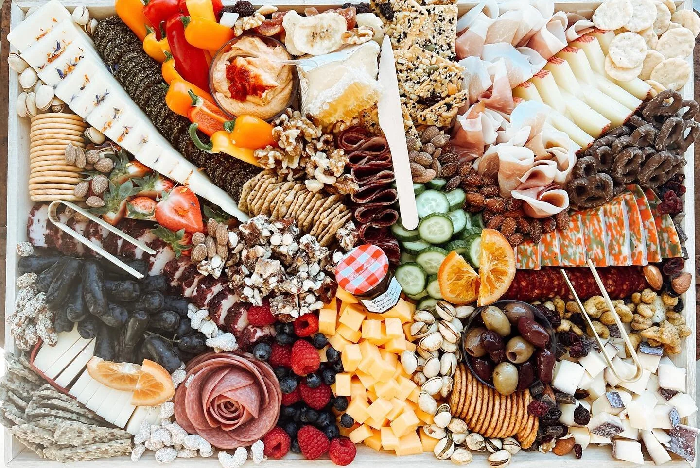 Honestly though&hellip; can it get any better than this!? 🤩

Tell me one person that couldn&rsquo;t find SOMETHING to eat off of this board&hellip; there is something for EVERYONE! 

DM for one of our last few spots for next Wednesday!!! 🦃 

It&rsq