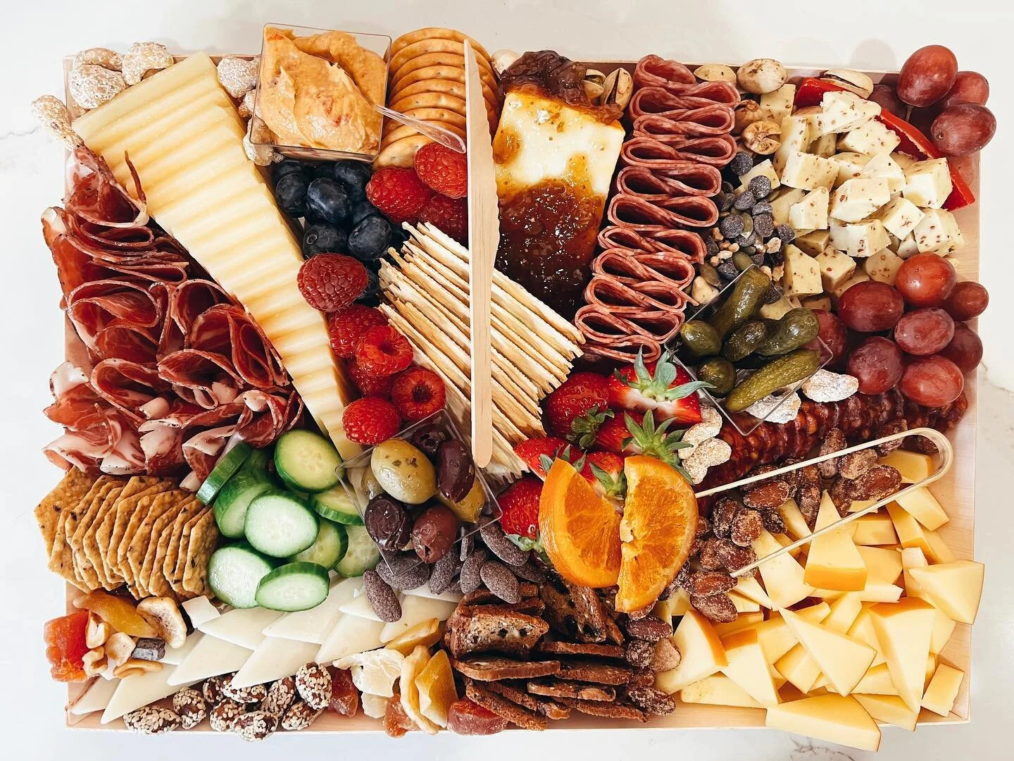 We&rsquo;re really lovin&rsquo; this cooler weather 🤩 

We will be at the Farmers Market this weekend in Watersound Origins! 

DM to place your order for pick up or stop by for your snack boxes! 

 Address above 👆 
✨ Time has changed to 10-2 ✨