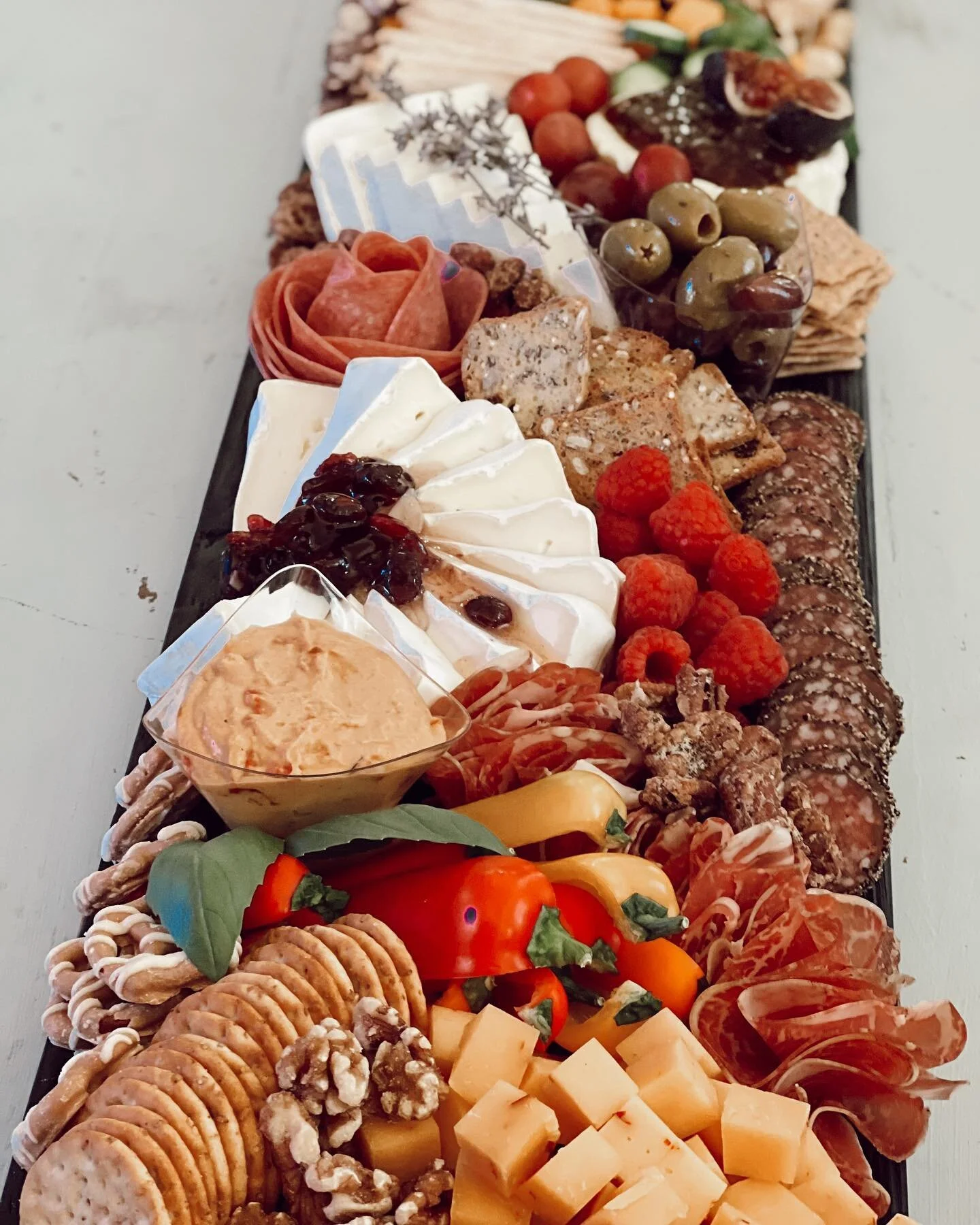 When the goodness never ends&hellip;. 🤩

If you have your own board and would like us to create on that, DM us and we can work with you!! 

Don&rsquo;t forget to get your orders in for the Holidays!! 🥳