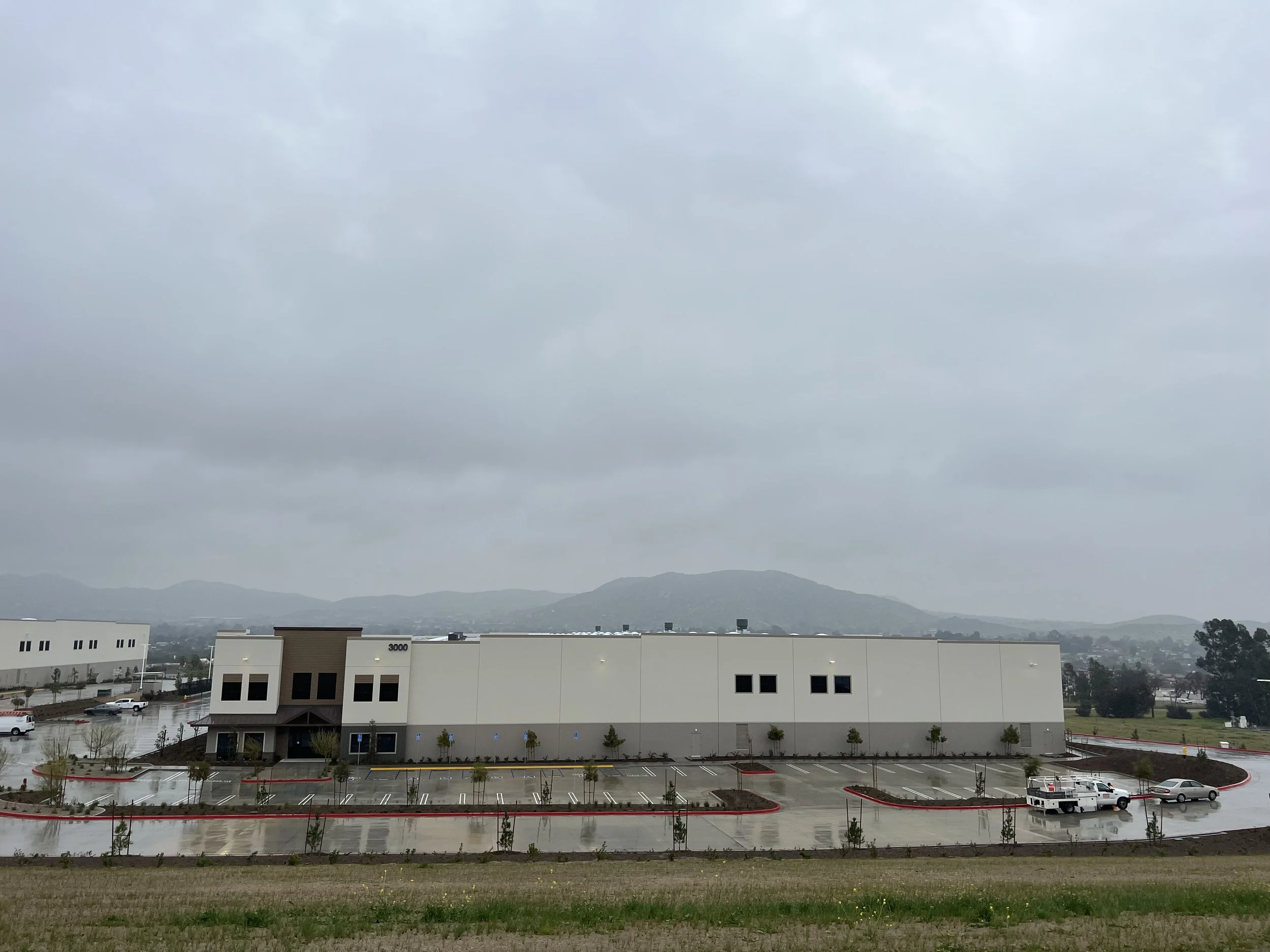 SaddleRanch South building.jpeg