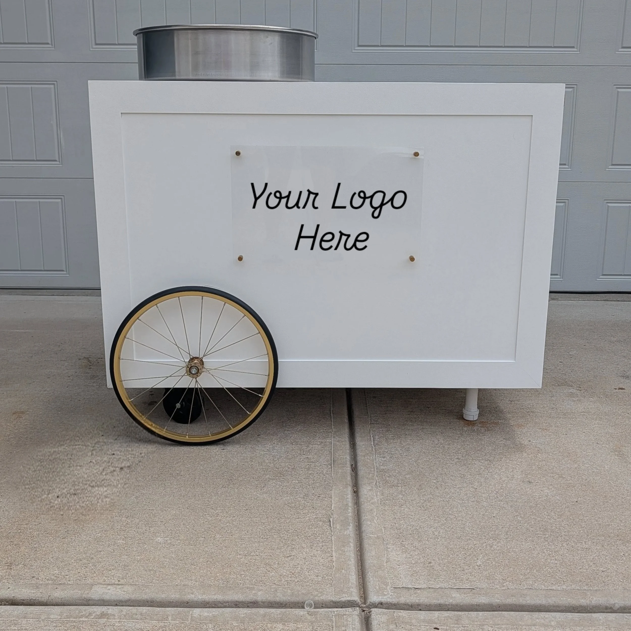Calling all event vendors! 

​Do you need a custom cart to make your event setup a breeze? We would love to help.

​I was so excited to get to do one of these builds! I have been secretly wanting someone to order one of these for quite some time! 

F