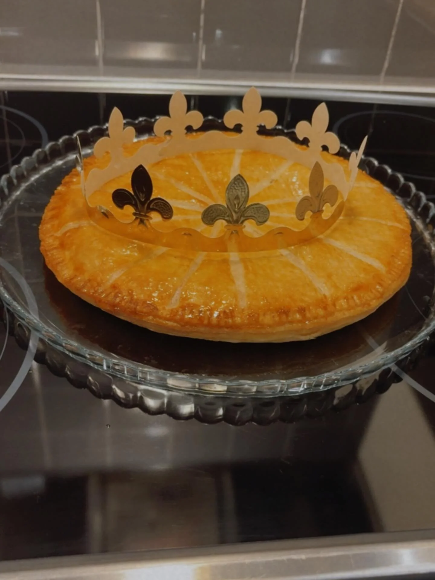 There is something deeply grounding about baking. 🥧

Today, I baked a galette des rois from scratch, allowing myself to slow down and be fully present with each step of the process. 

👑 The galette des rois is a traditional French pastry enjoyed in