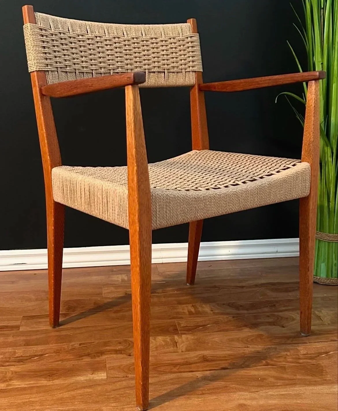 Chair+2.jpg