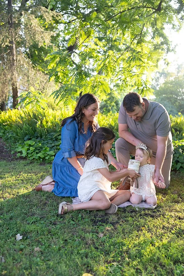 Arboretum-Cake-Smash-with-family.jpg